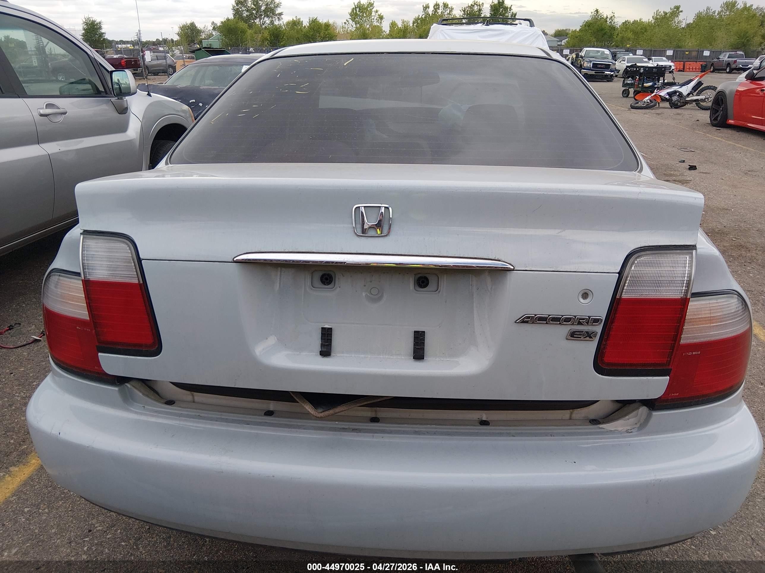 1997 Honda Accord Ex White vin: 1HGCD5653VA010624