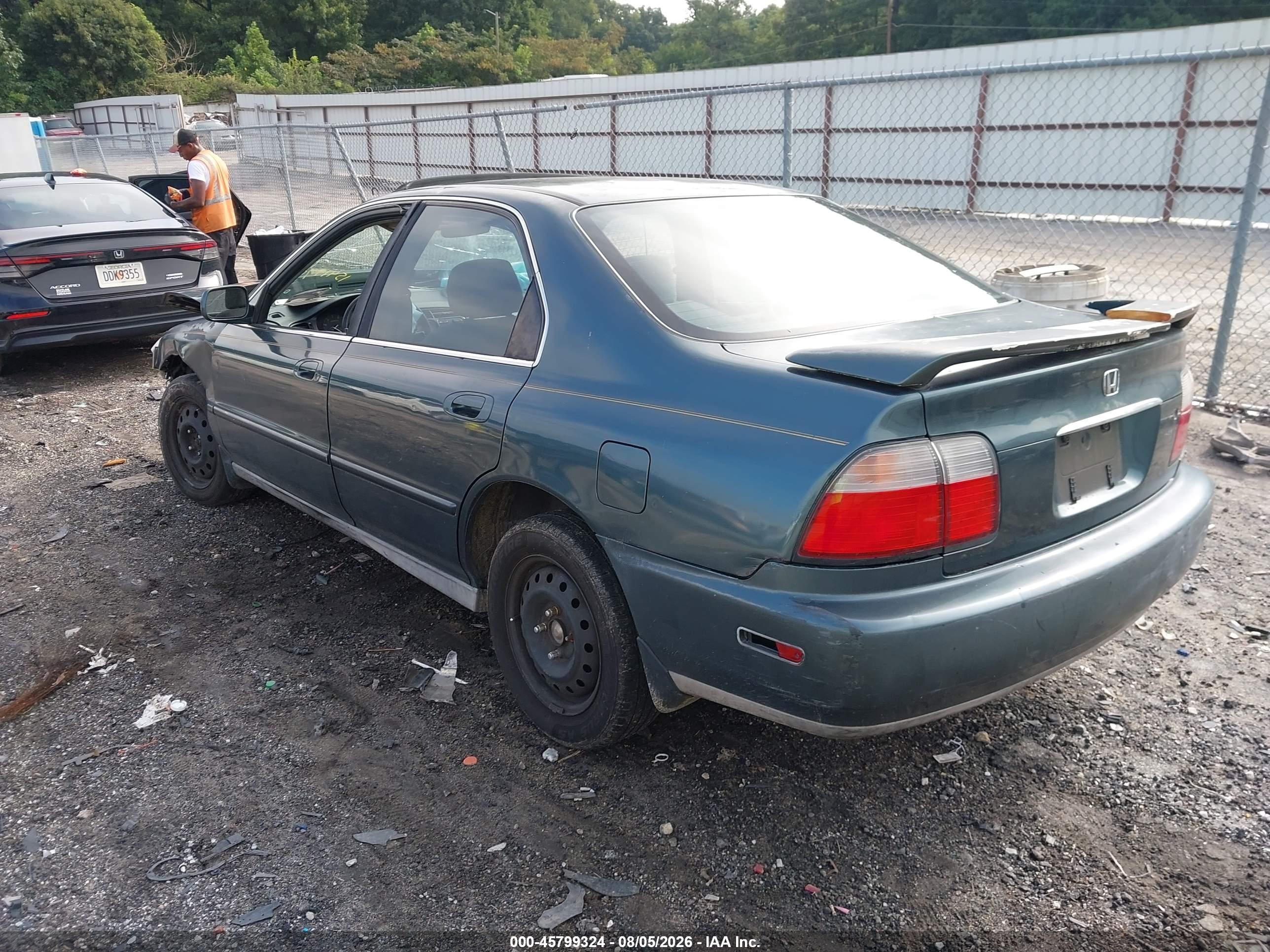1996 Honda Accord Ex/ex-r Teal vin: 1HGCD5654TA154177