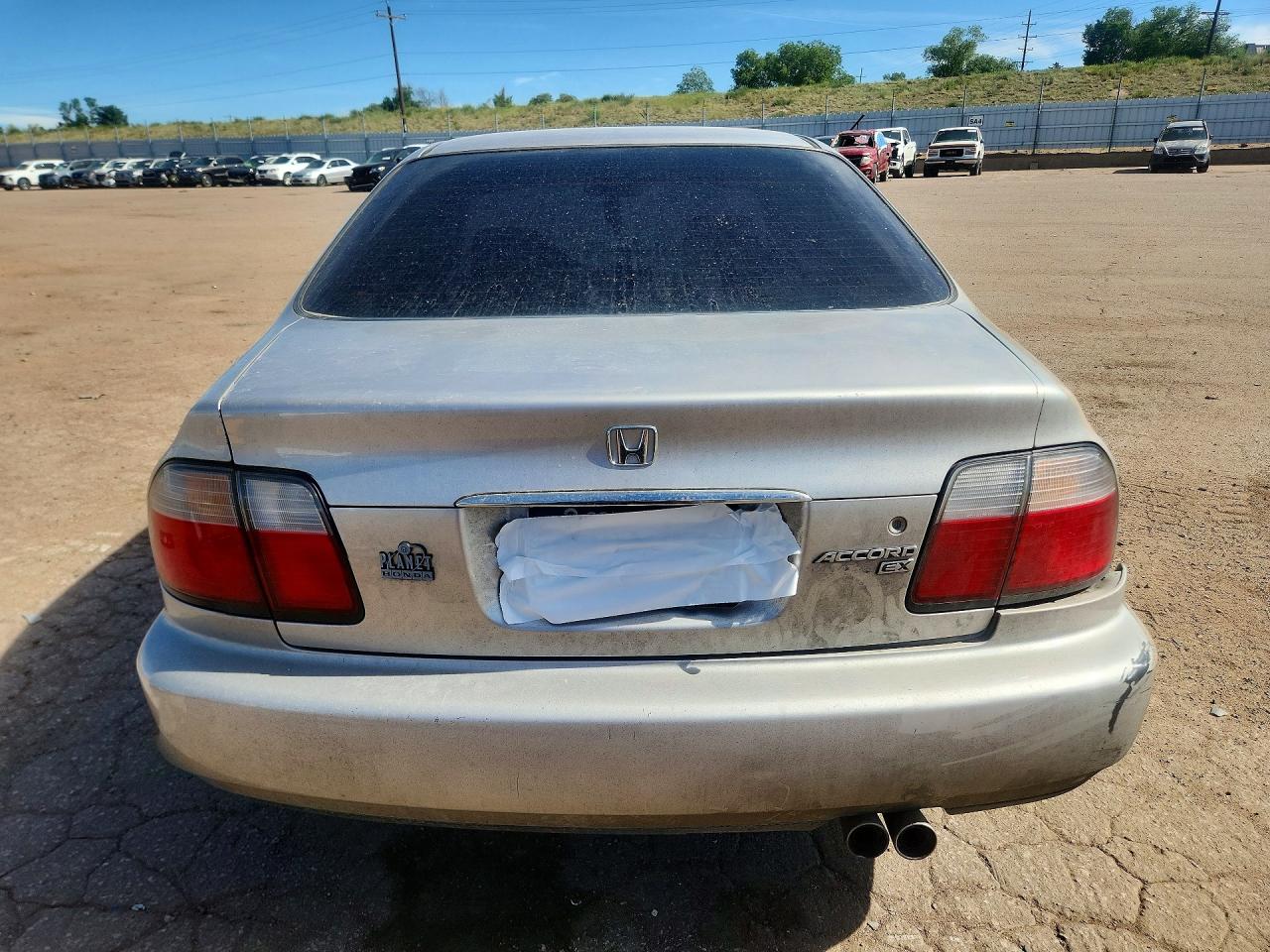1997 Honda Accord Ex Silver vin: 1HGCD5654VA032258