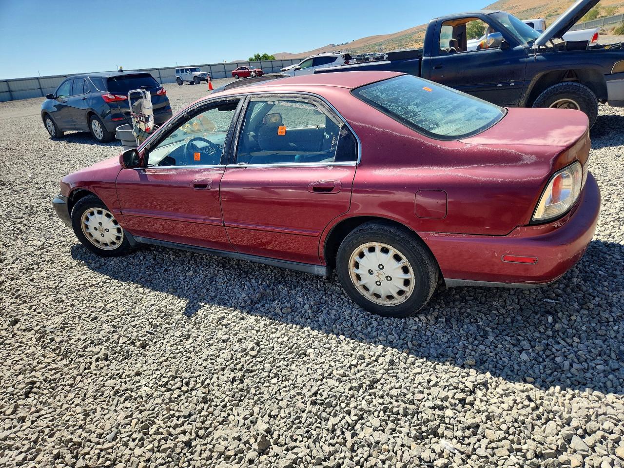 1996 Honda Accord Ex Burgundy vin: 1HGCD5659TA090928
