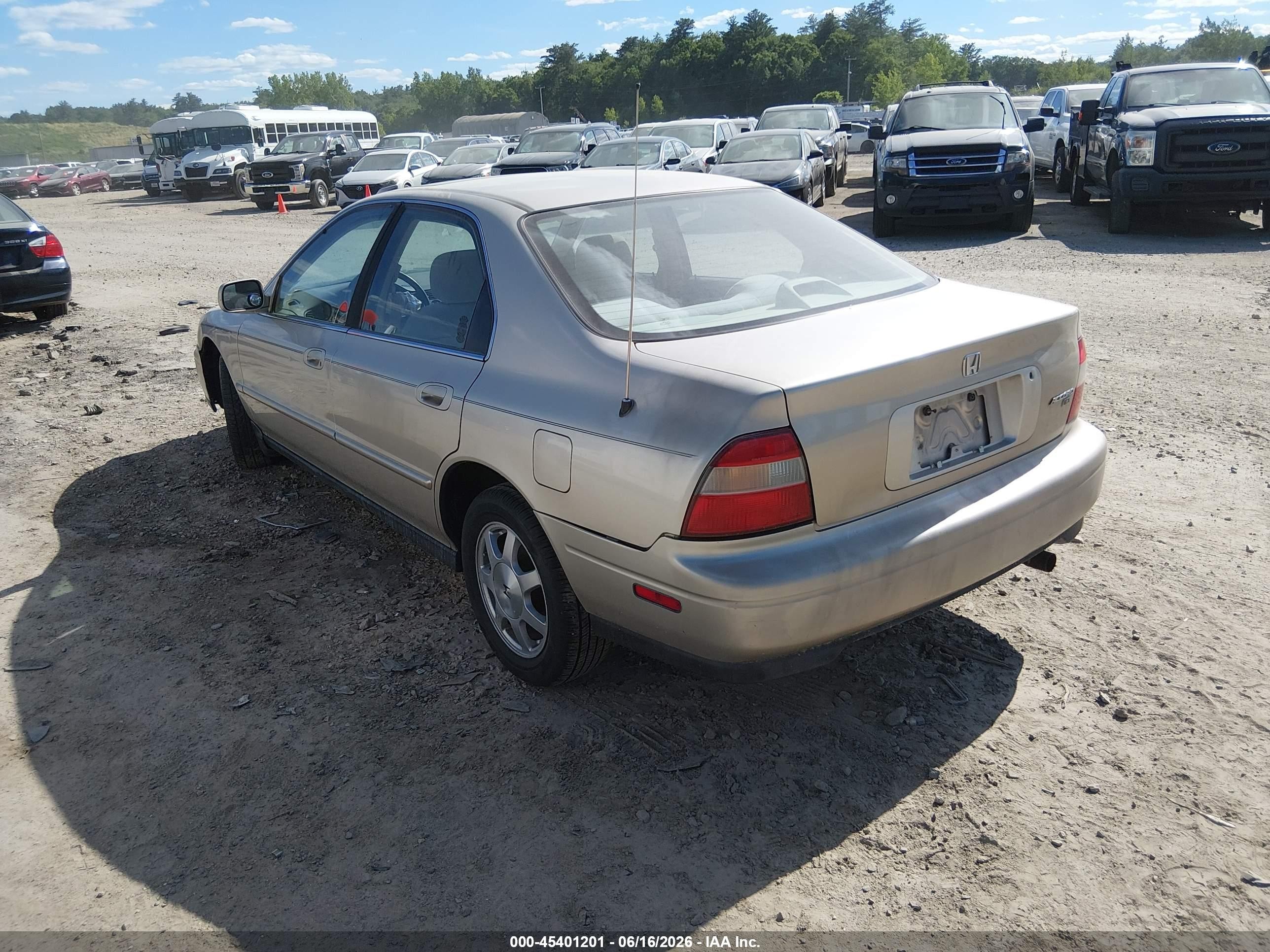 1995 Honda Accord Ex Tan vin: 1HGCD565XSA146423