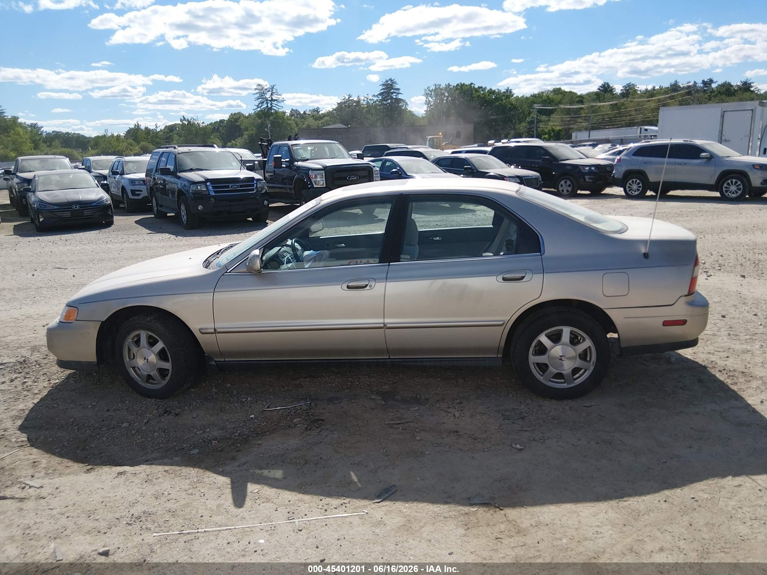 1995 Honda Accord Ex Tan vin: 1HGCD565XSA146423