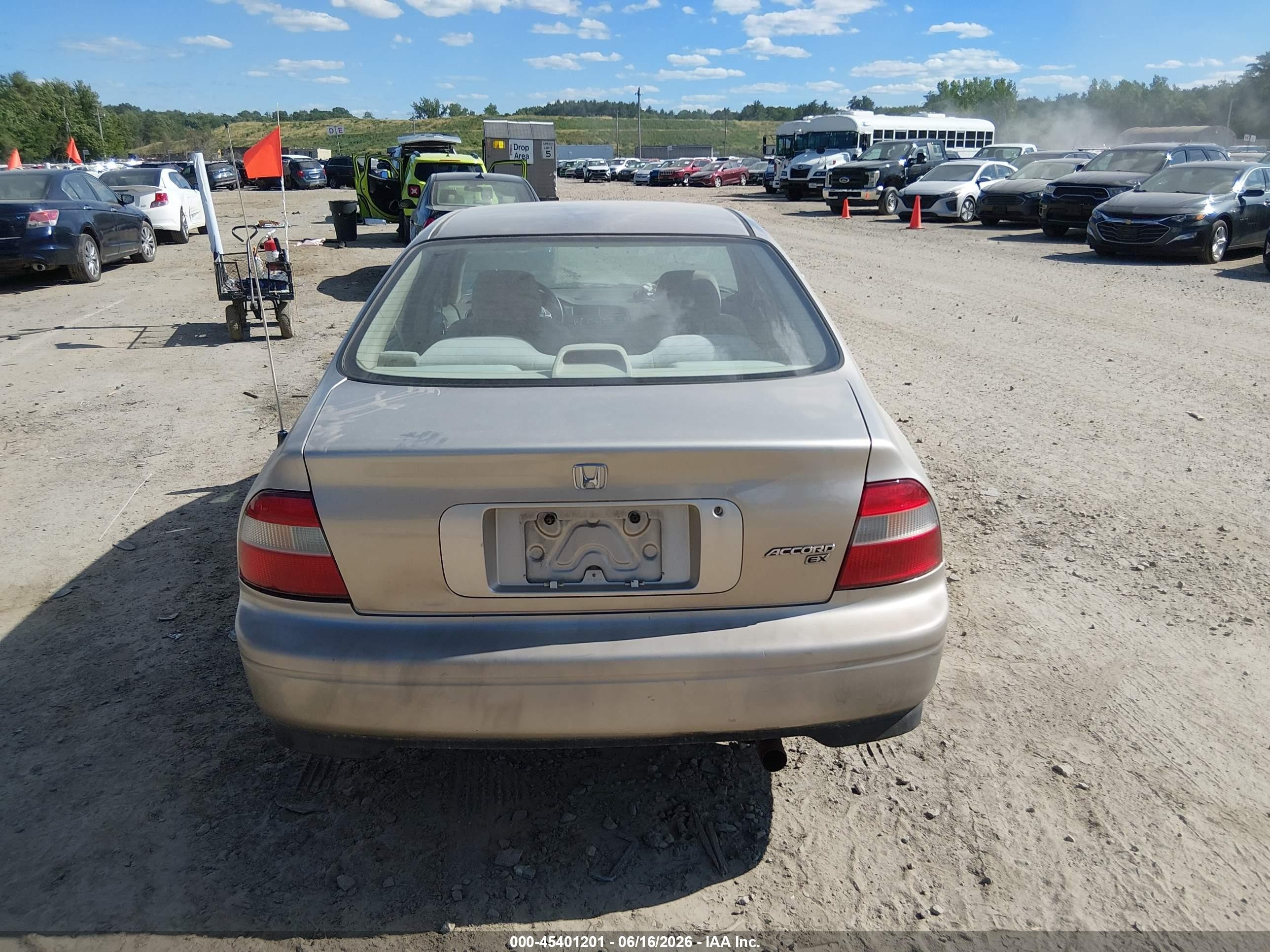 1995 Honda Accord Ex Tan vin: 1HGCD565XSA146423