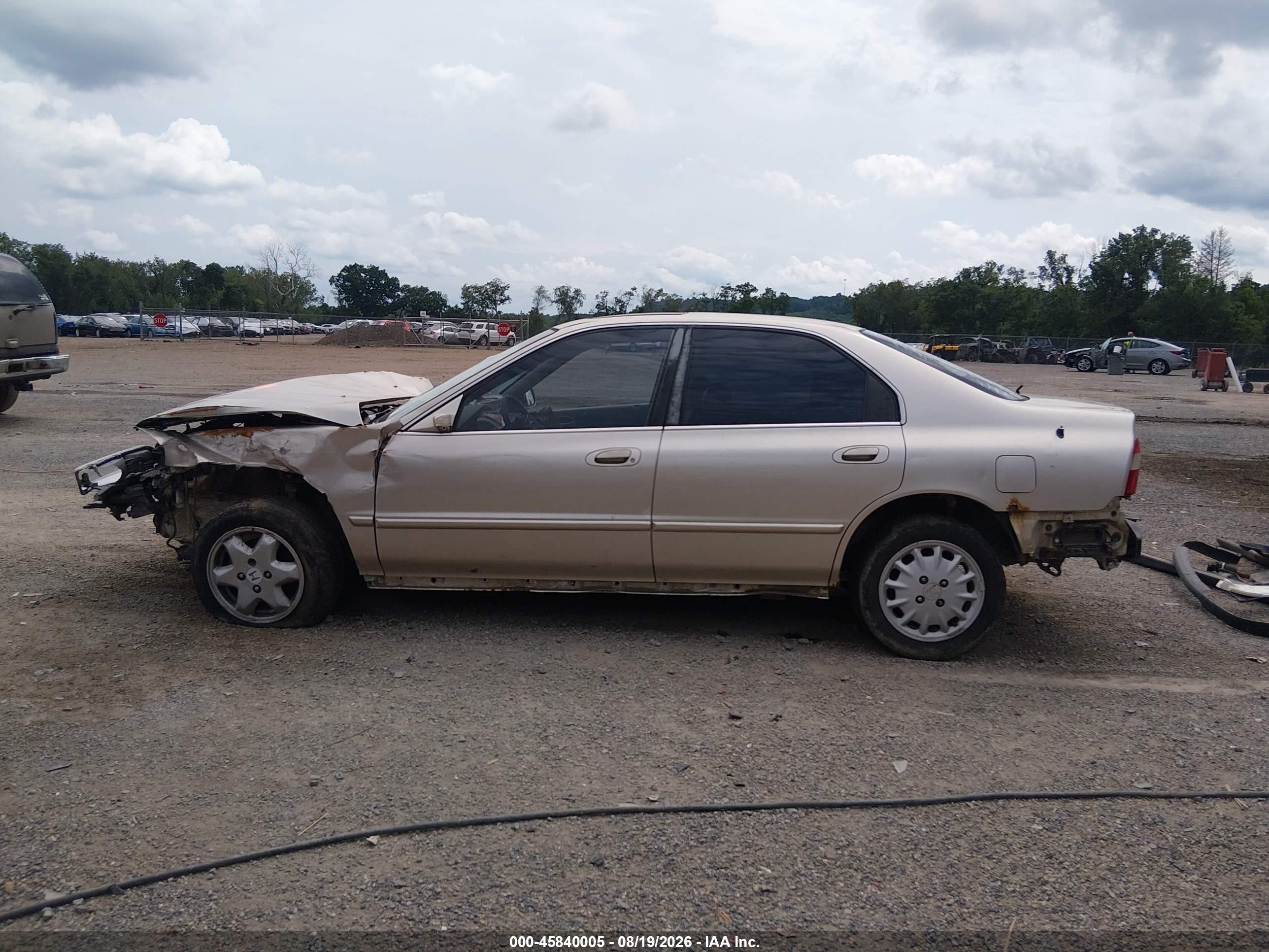 1995 Honda Accord Ex Tan vin: 1HGCD5666SA060454
