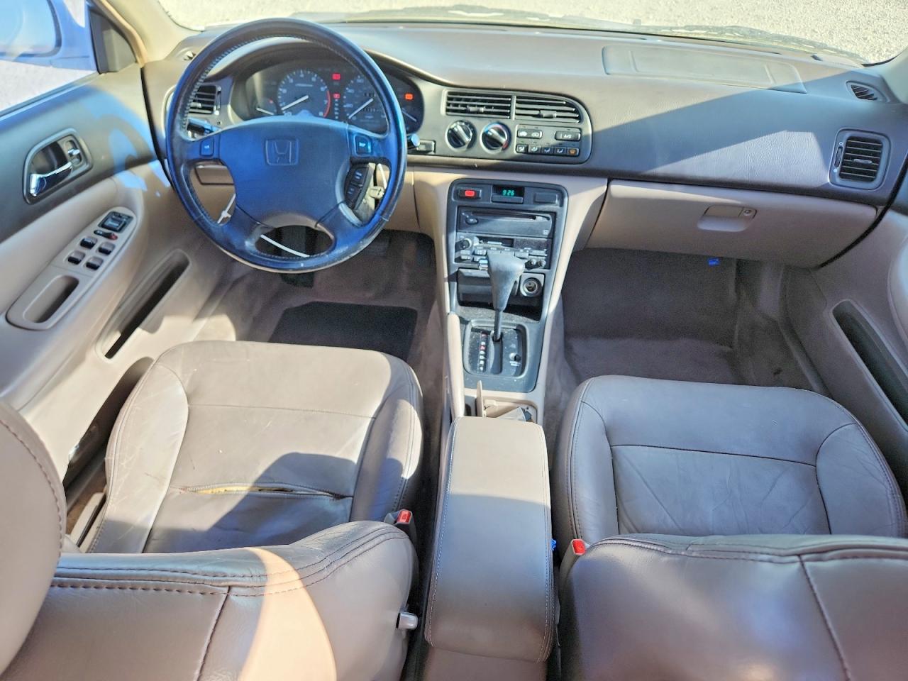 1996 Honda Accord Ex Белый vin: 1HGCD5669TA036425