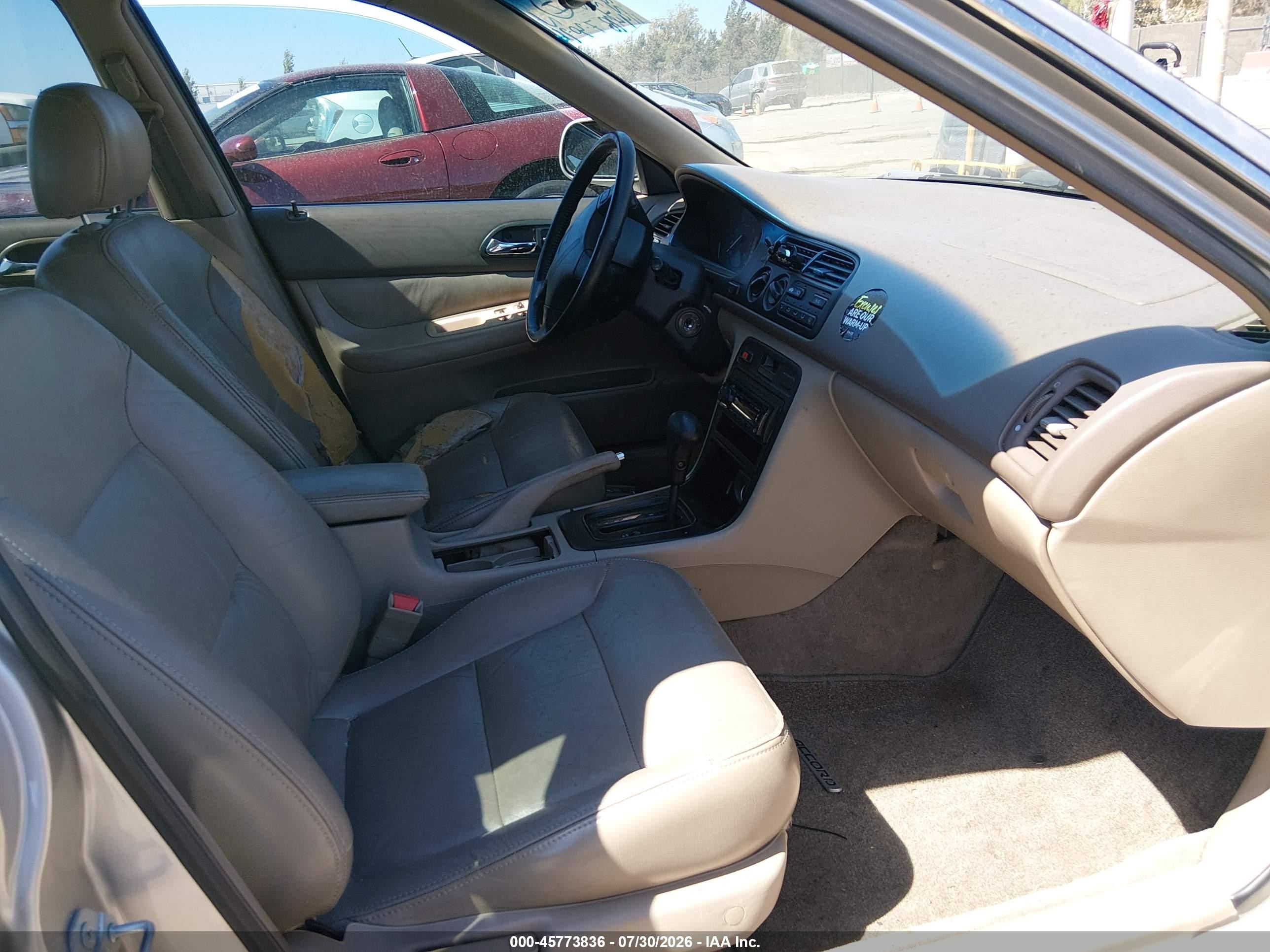 1996 Honda Accord Ex Silver vin: 1HGCD566XTA118230