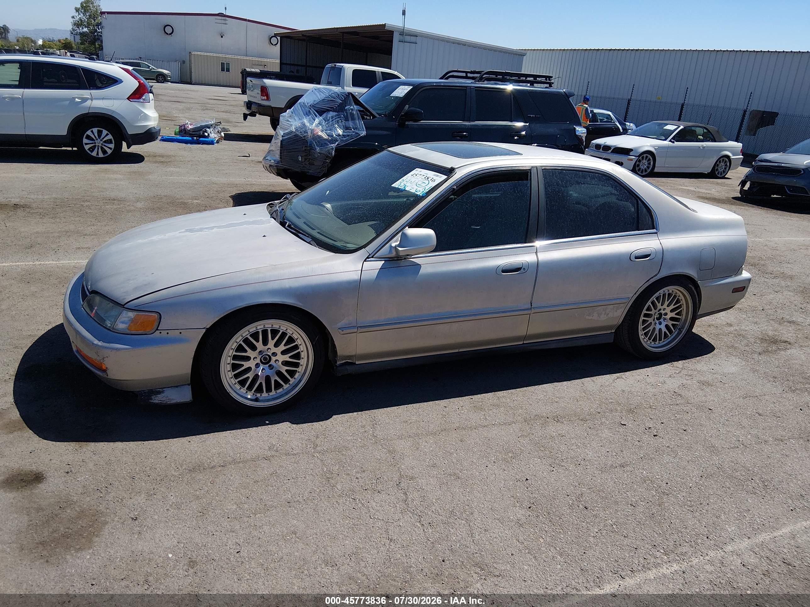 1996 Honda Accord Ex Silver vin: 1HGCD566XTA118230