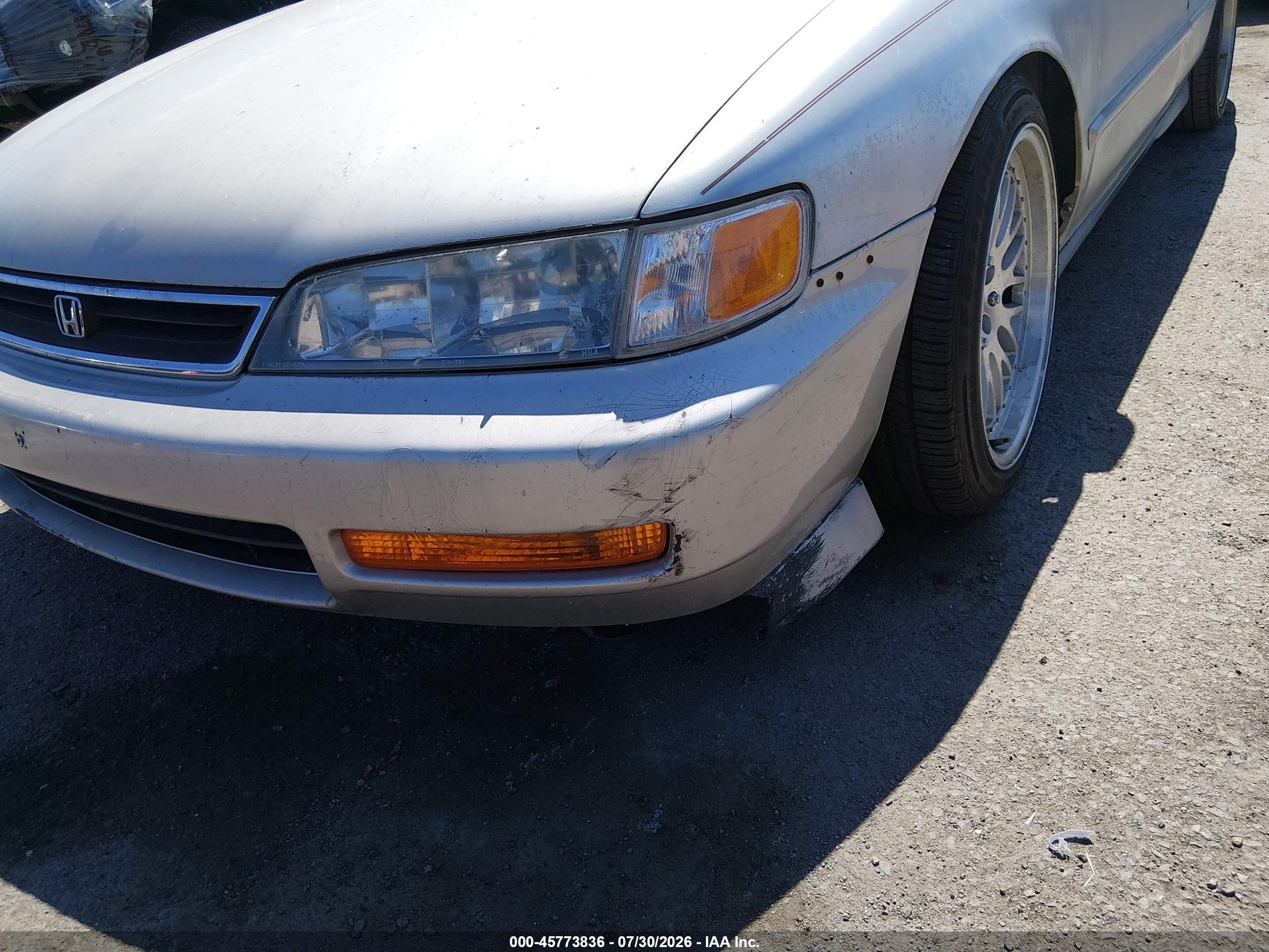 1996 Honda Accord Ex Silver vin: 1HGCD566XTA118230