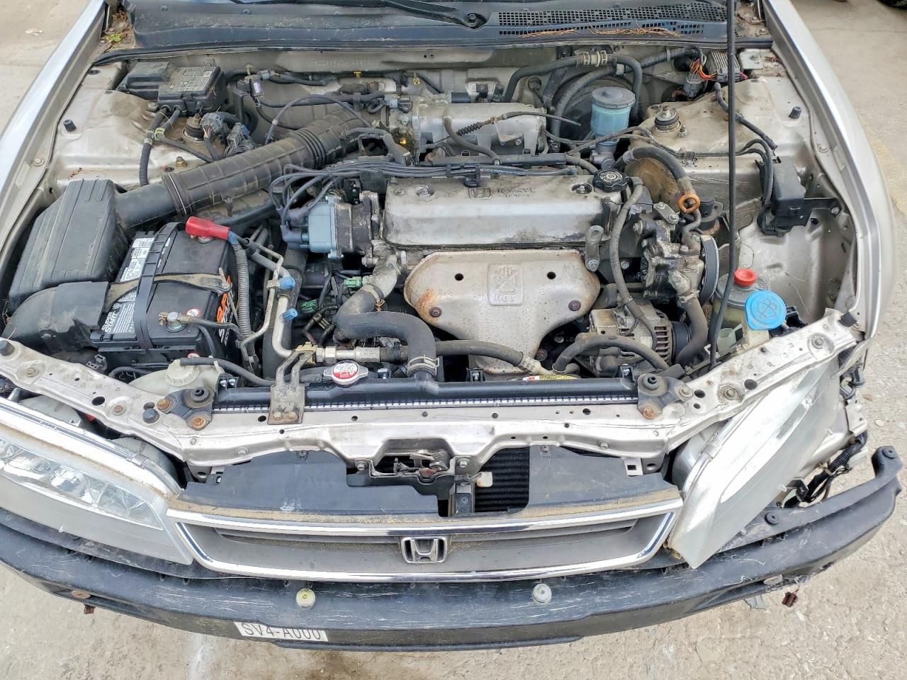 1996 Honda Accord Dx 25th Anniversary Gold vin: 1HGCD5680TA135393