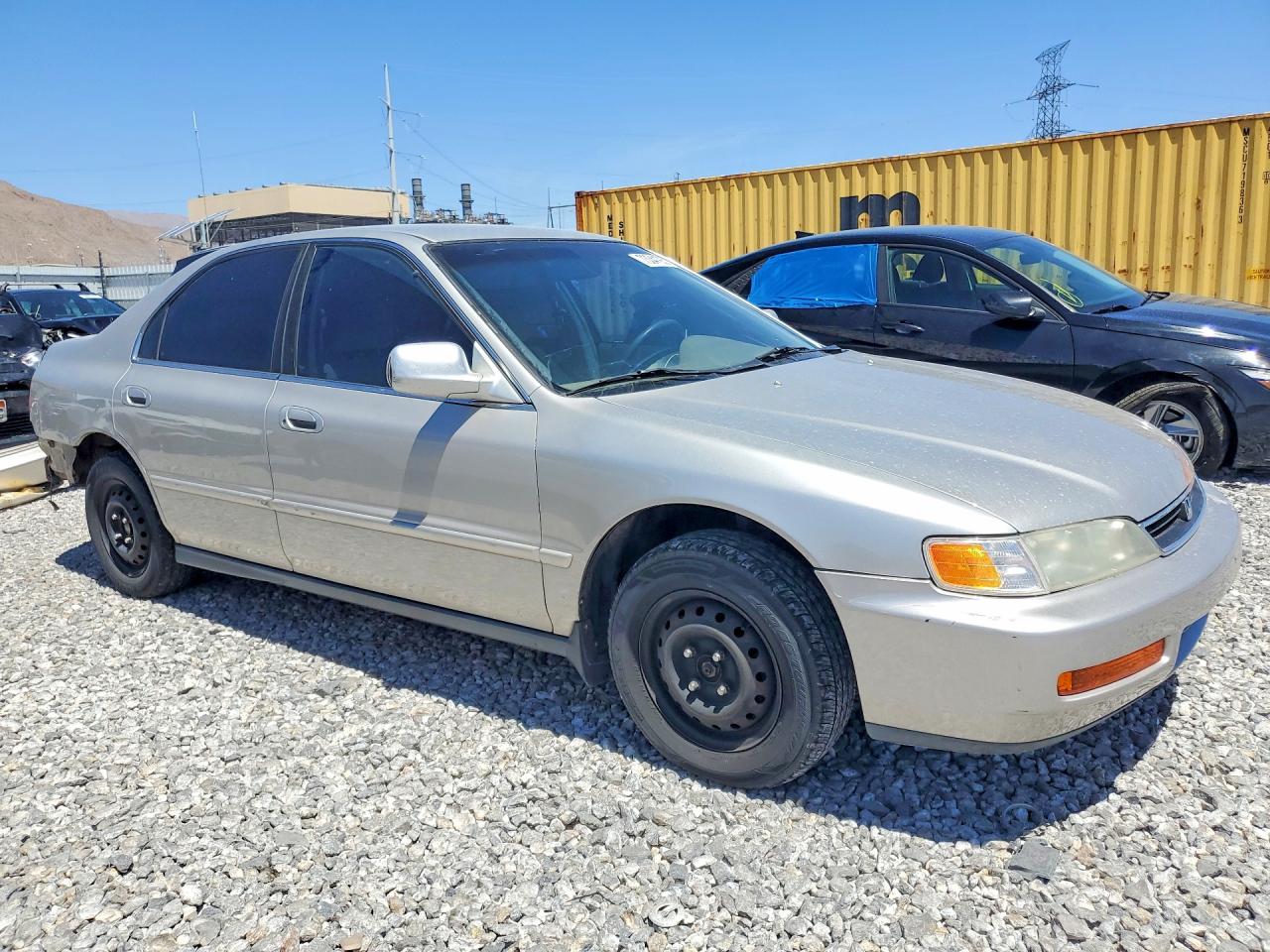 1996 Honda Accord Dx 25th Anniversary Silver vin: 1HGCD5686TA089908