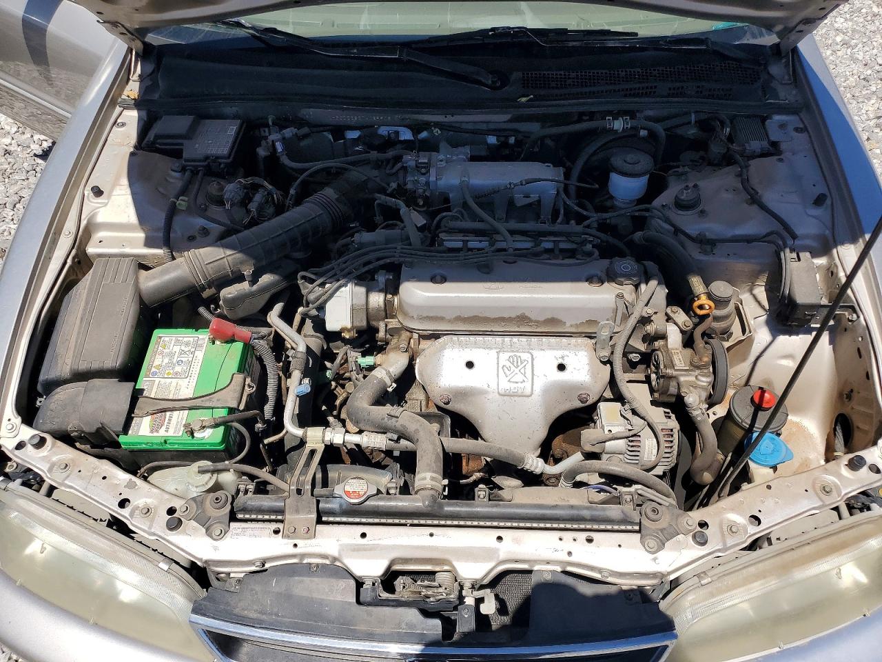 1996 Honda Accord Dx 25th Anniversary Silver vin: 1HGCD5686TA089908