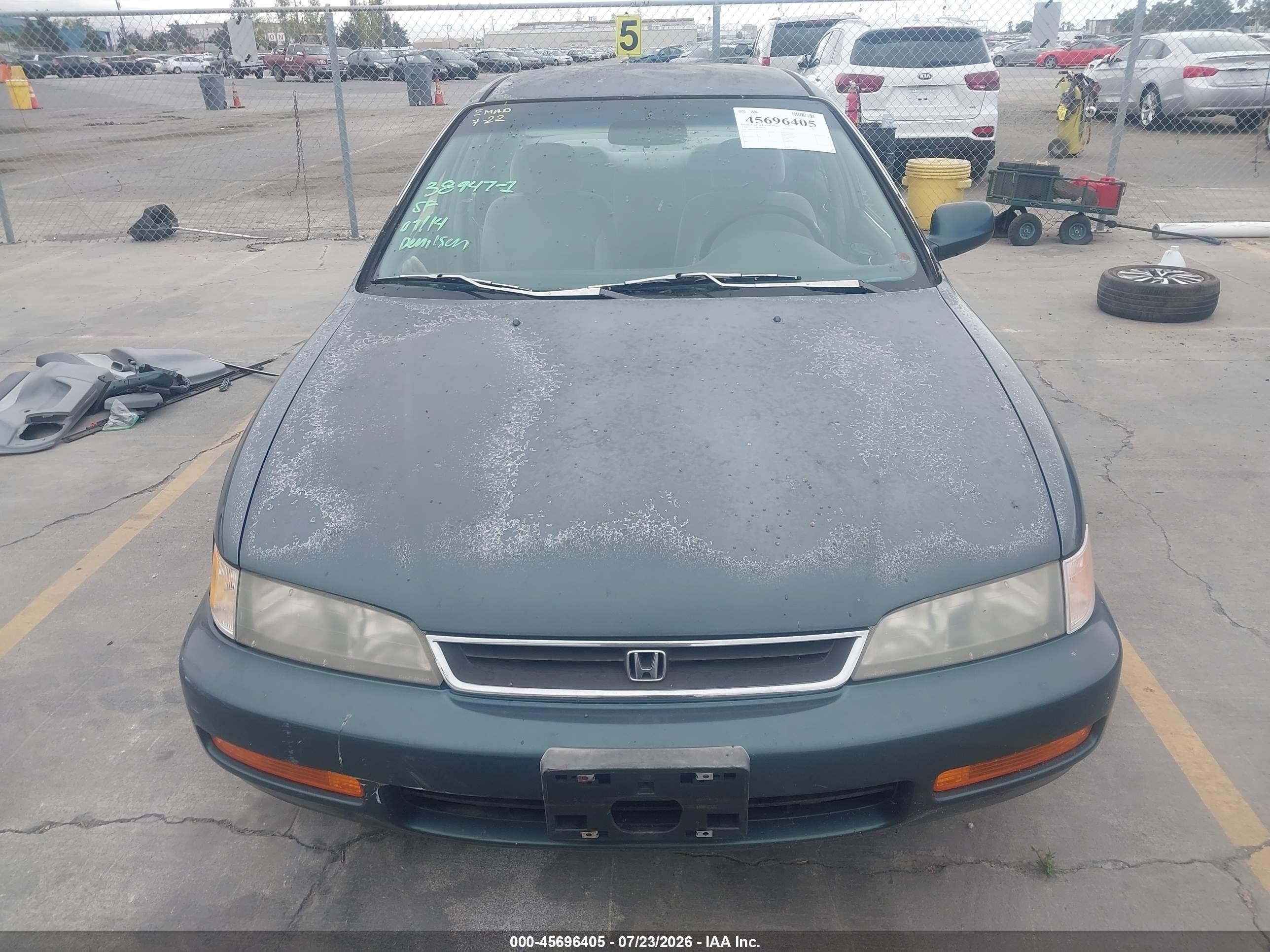 1996 Honda Accord Value Green vin: 1HGCD5692TA273607