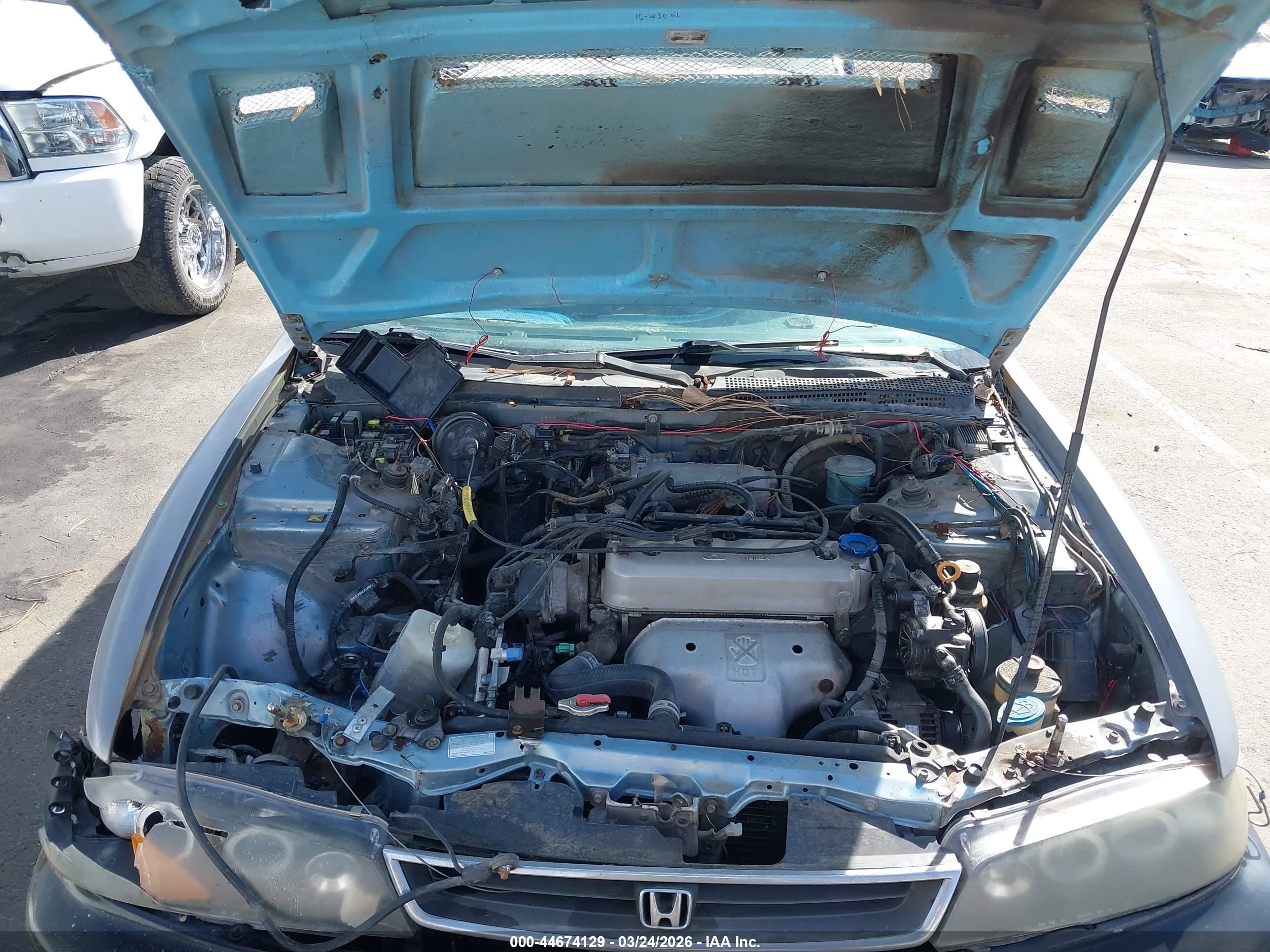 1996 Honda Accord Lx Gray vin: 1HGCD7233TA019126