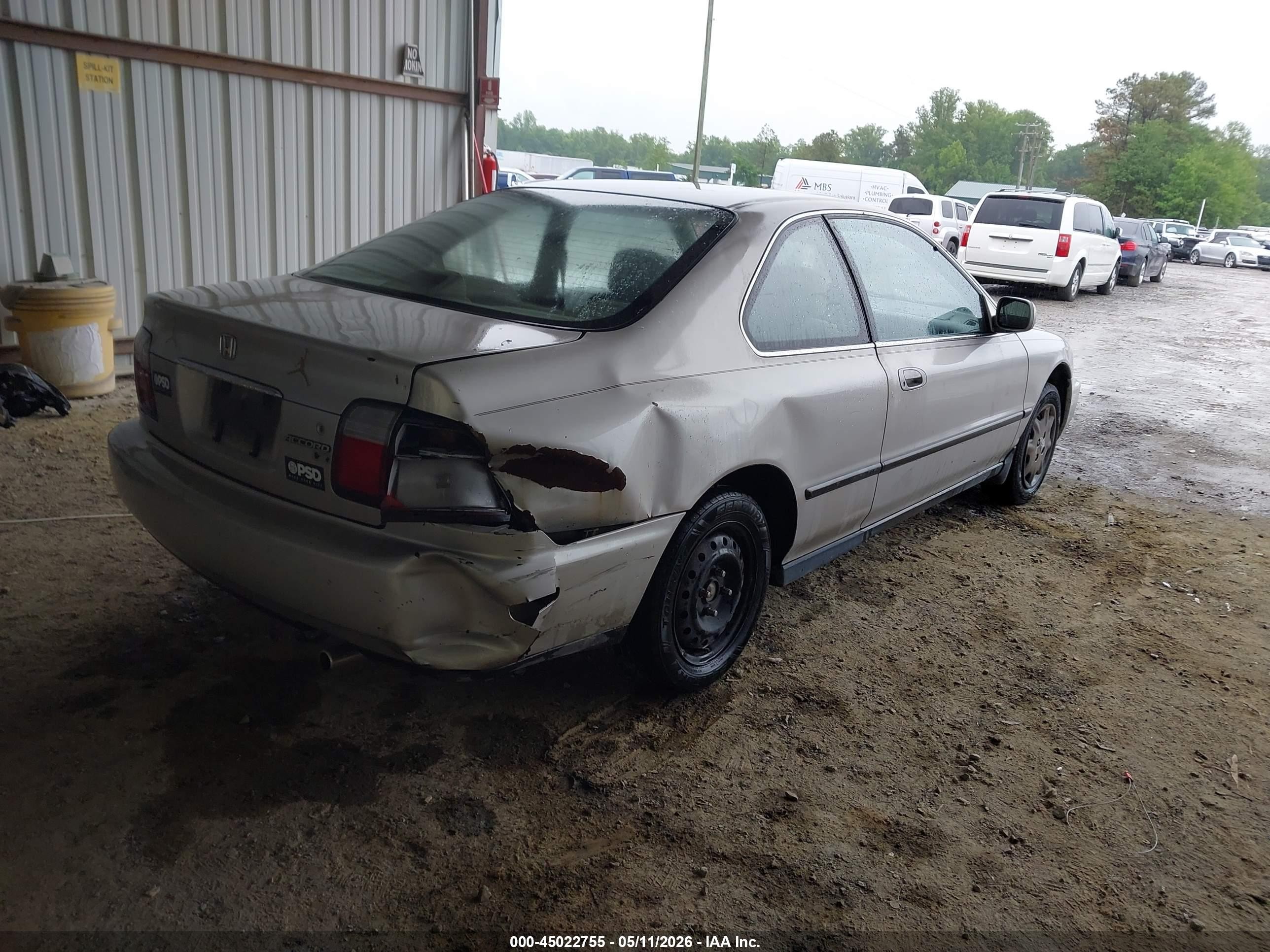 1996 Honda Accord Lx Gold vin: 1HGCD7235TA027776