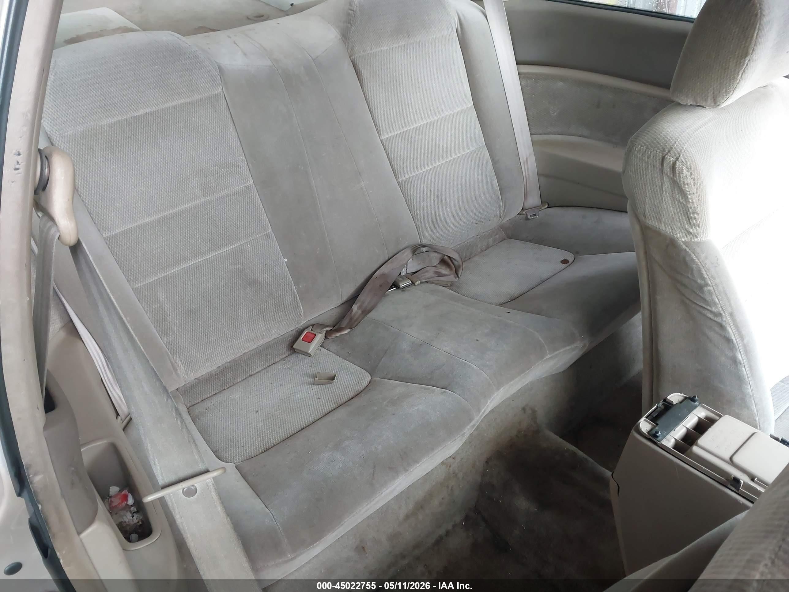1996 Honda Accord Lx Gold vin: 1HGCD7235TA027776