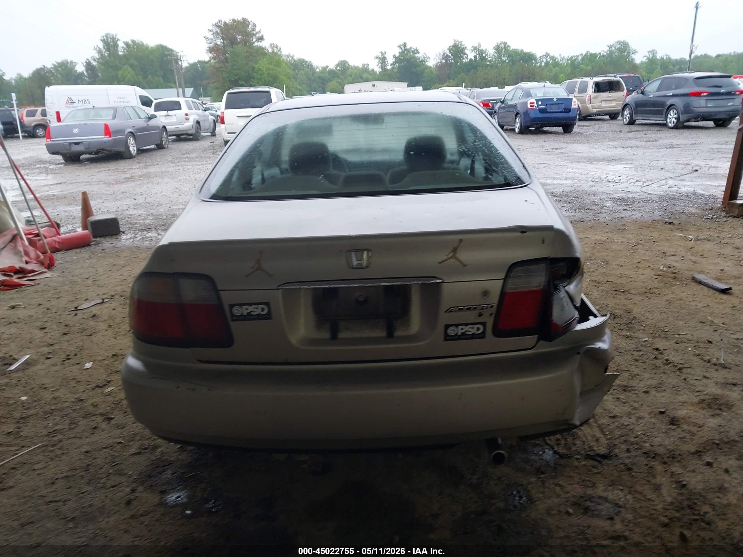 1996 Honda Accord Lx Gold vin: 1HGCD7235TA027776