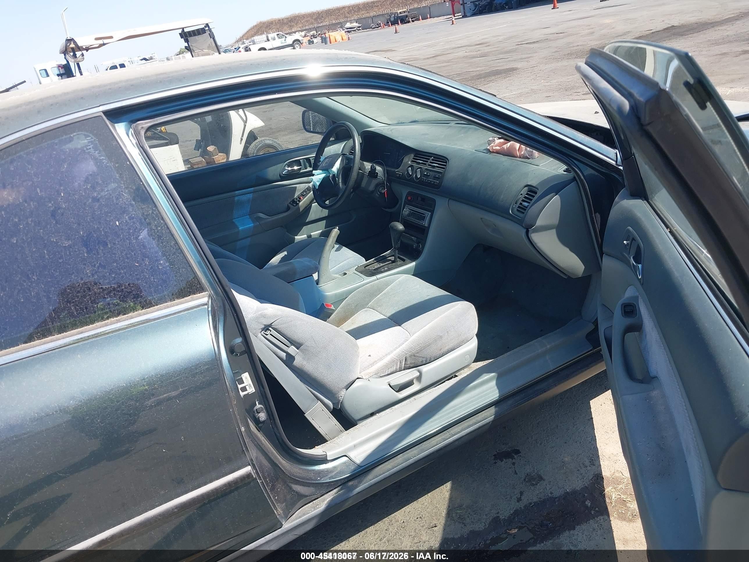 1996 Honda Accord Lx Green vin: 1HGCD7239TA028865
