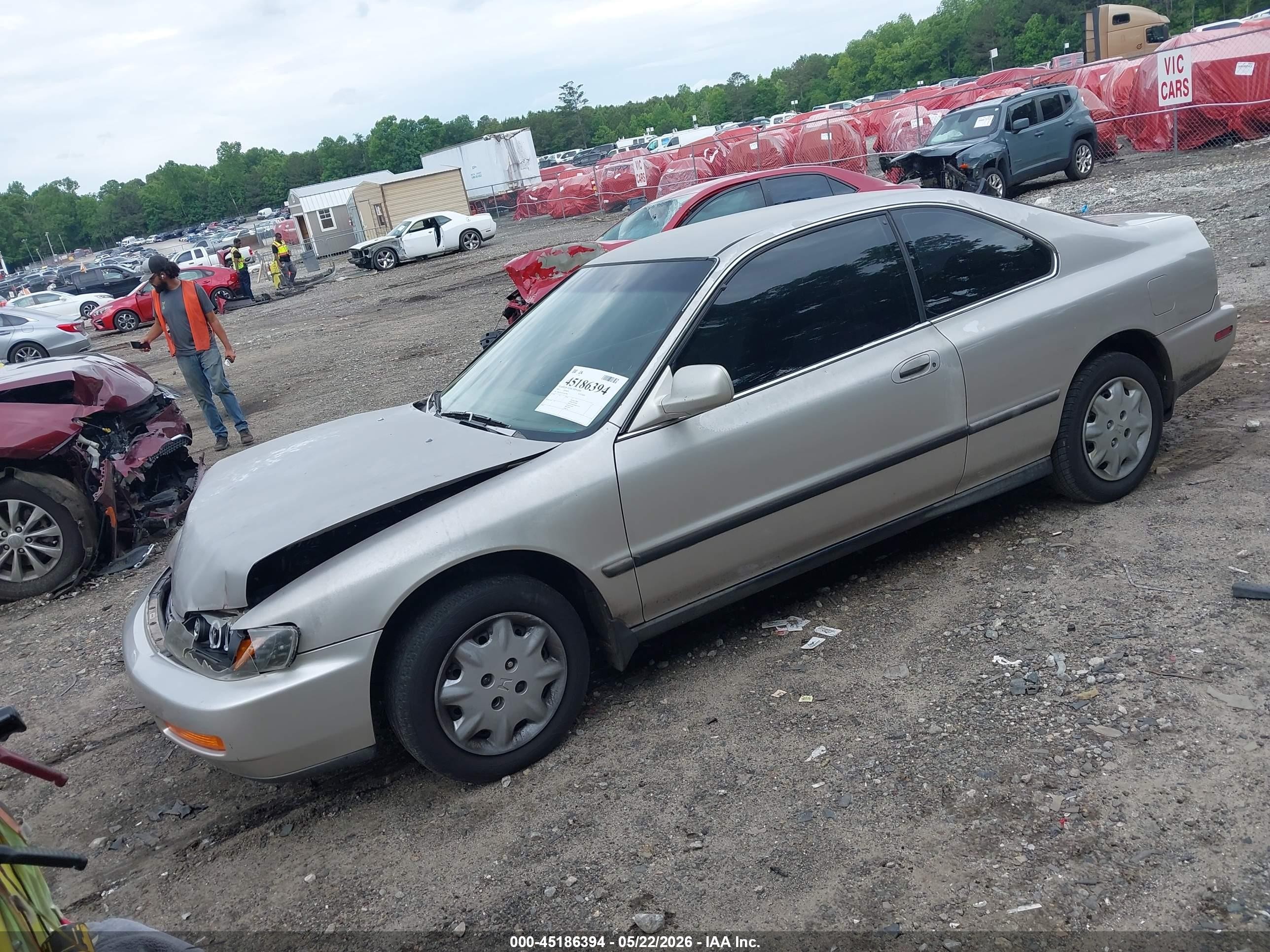 1997 Honda Accord Lx Beige vin: 1HGCD723XVA027906