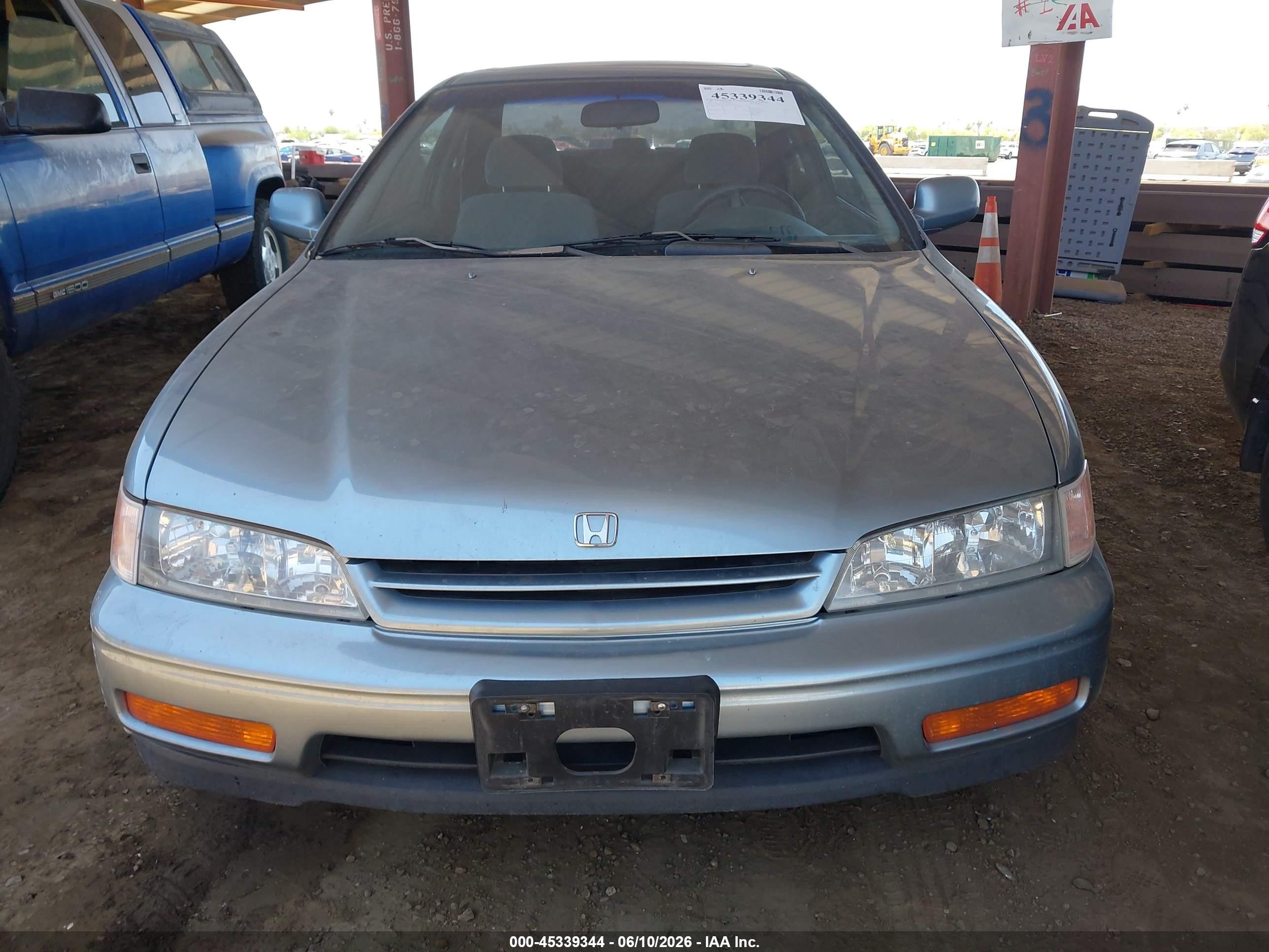 1995 Honda Accord Ex Blue vin: 1HGCD7252SA038279