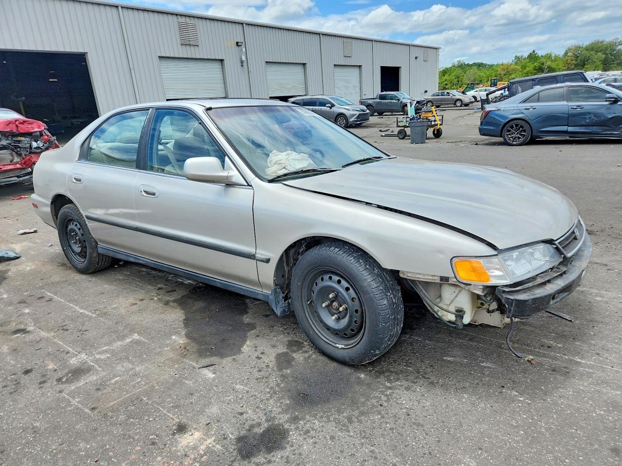 1996 Honda 2jetsk W/t Lx Tan vin: 1HGCE6642TA028135