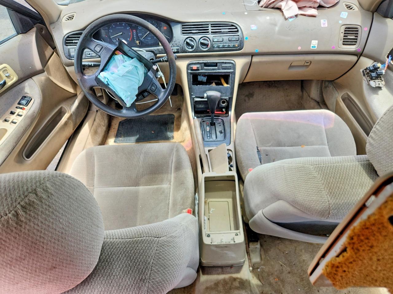 1996 Honda 2jetsk W/t Lx Tan vin: 1HGCE6642TA028135