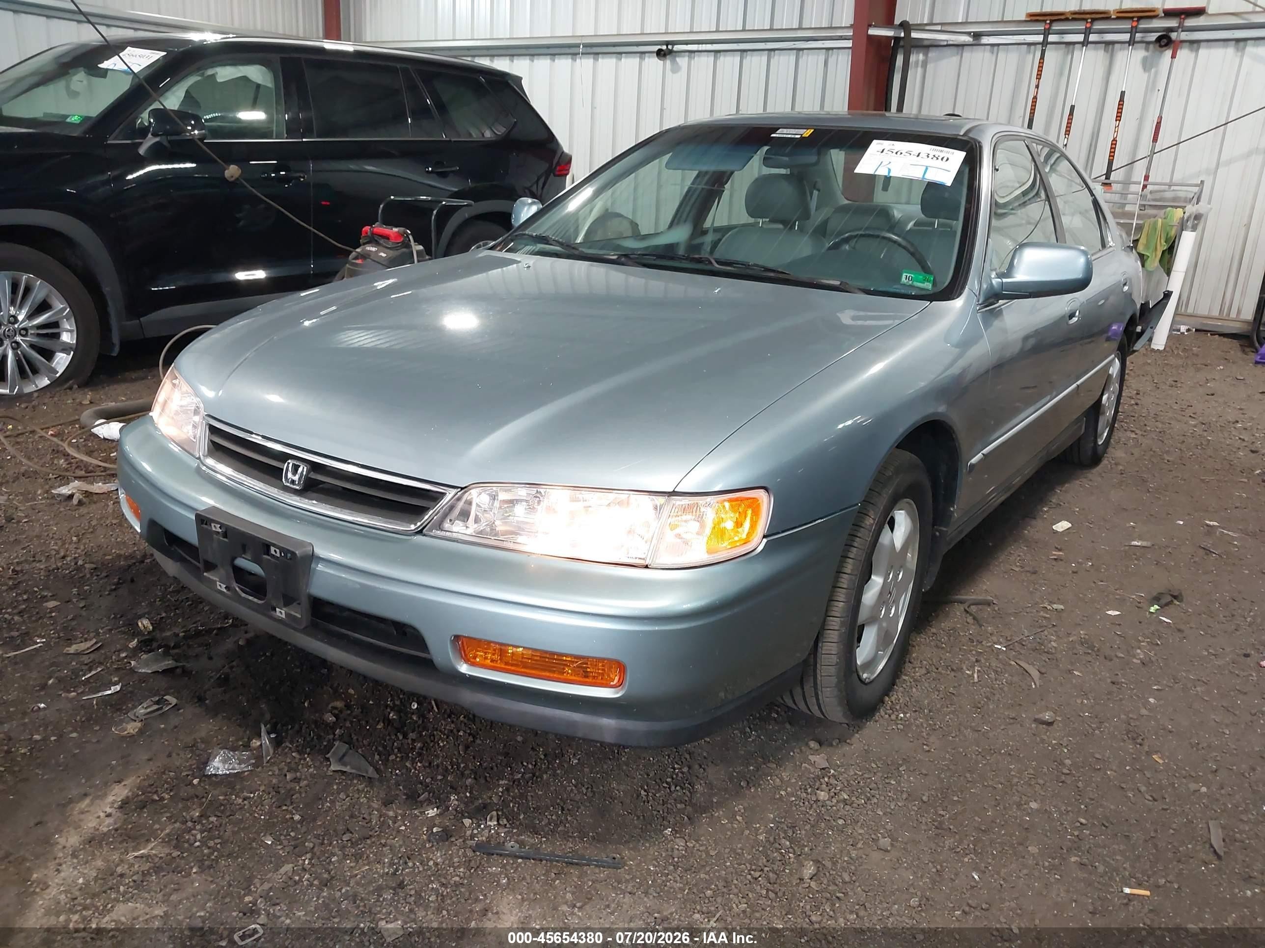 1995 Honda Accord Ex Light Blue vin: 1HGCE6662SA018141