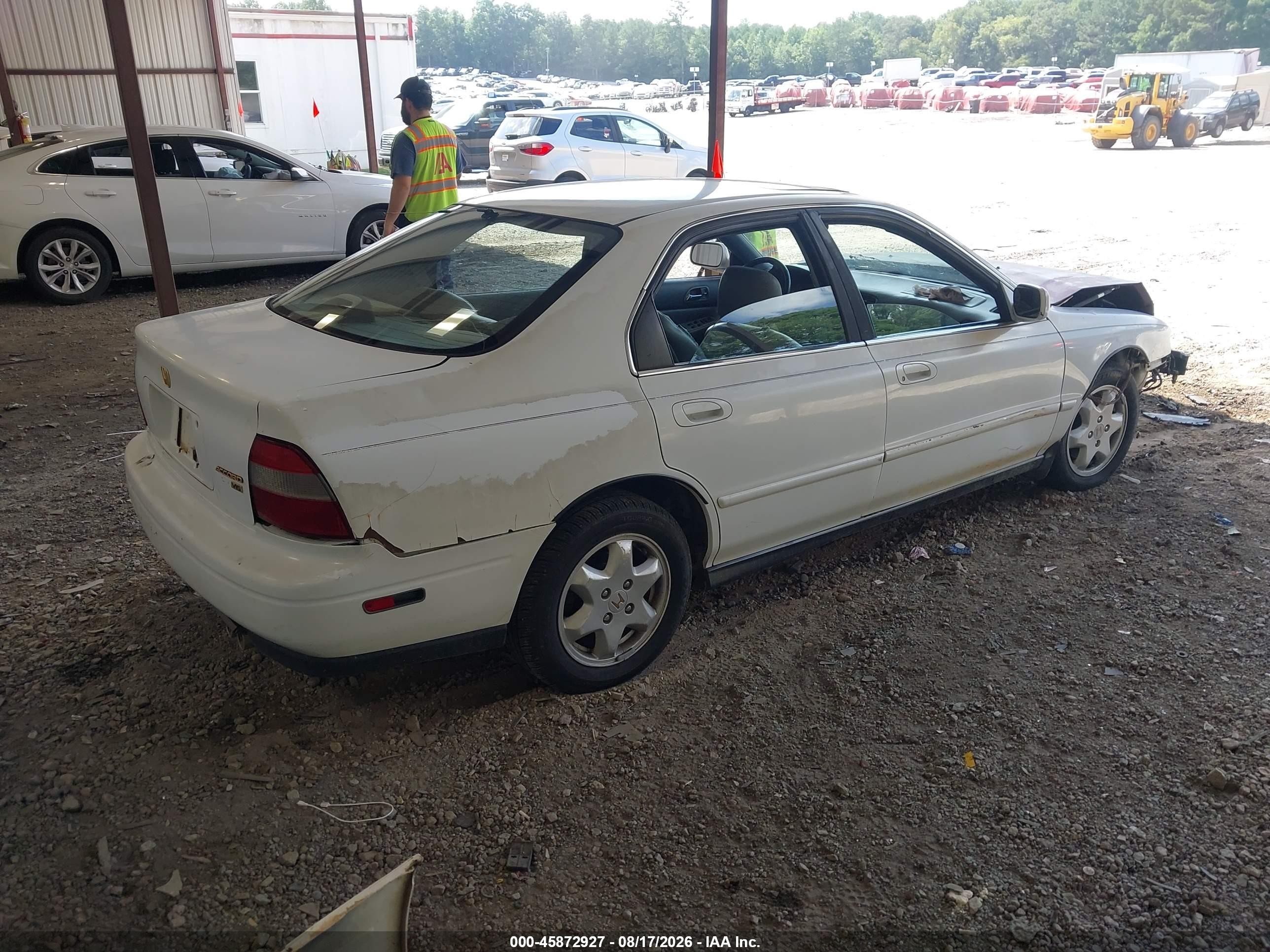 1995 Honda Accord Ex White vin: 1HGCE6663SA002465