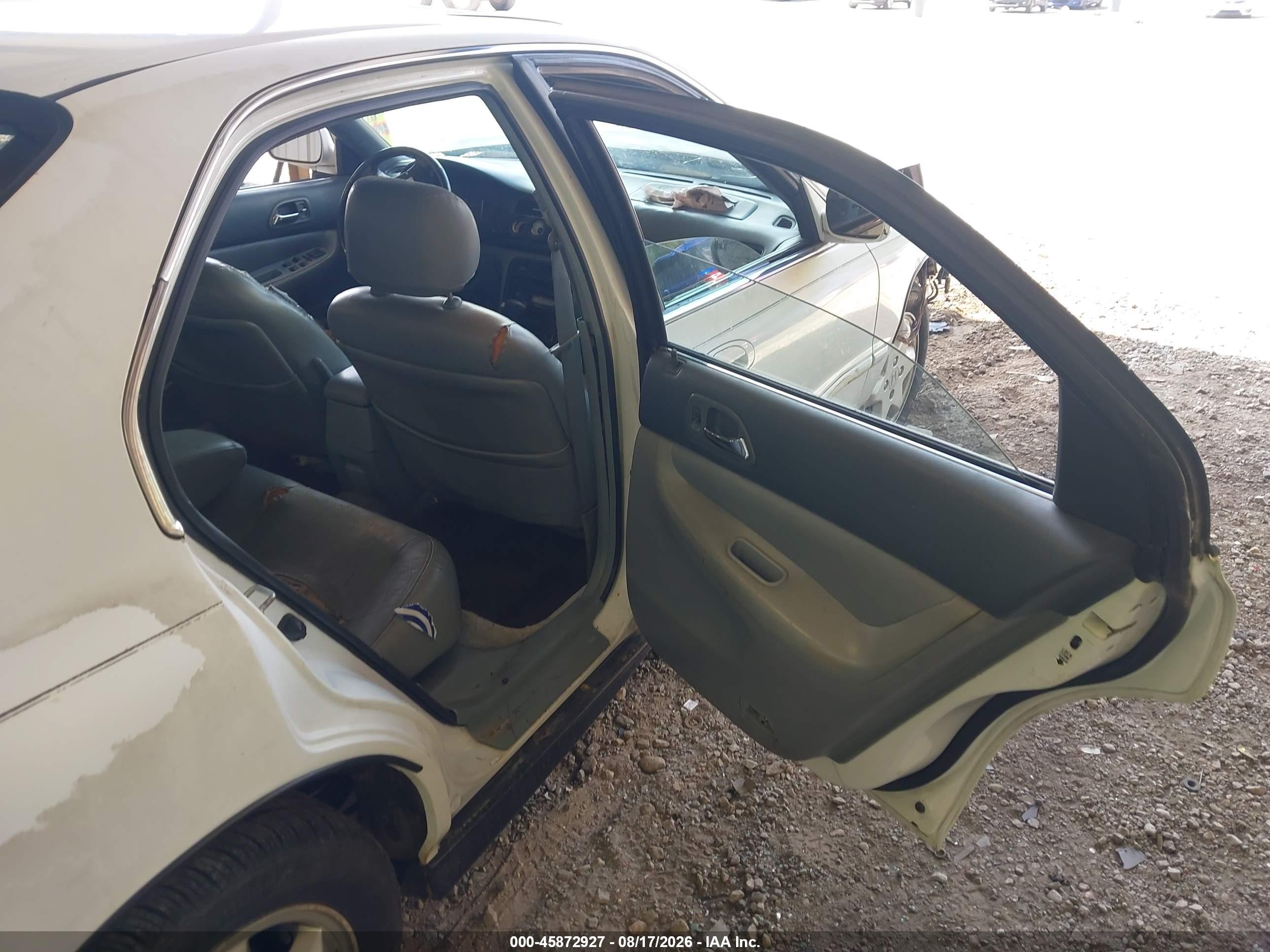 1995 Honda Accord Ex White vin: 1HGCE6663SA002465