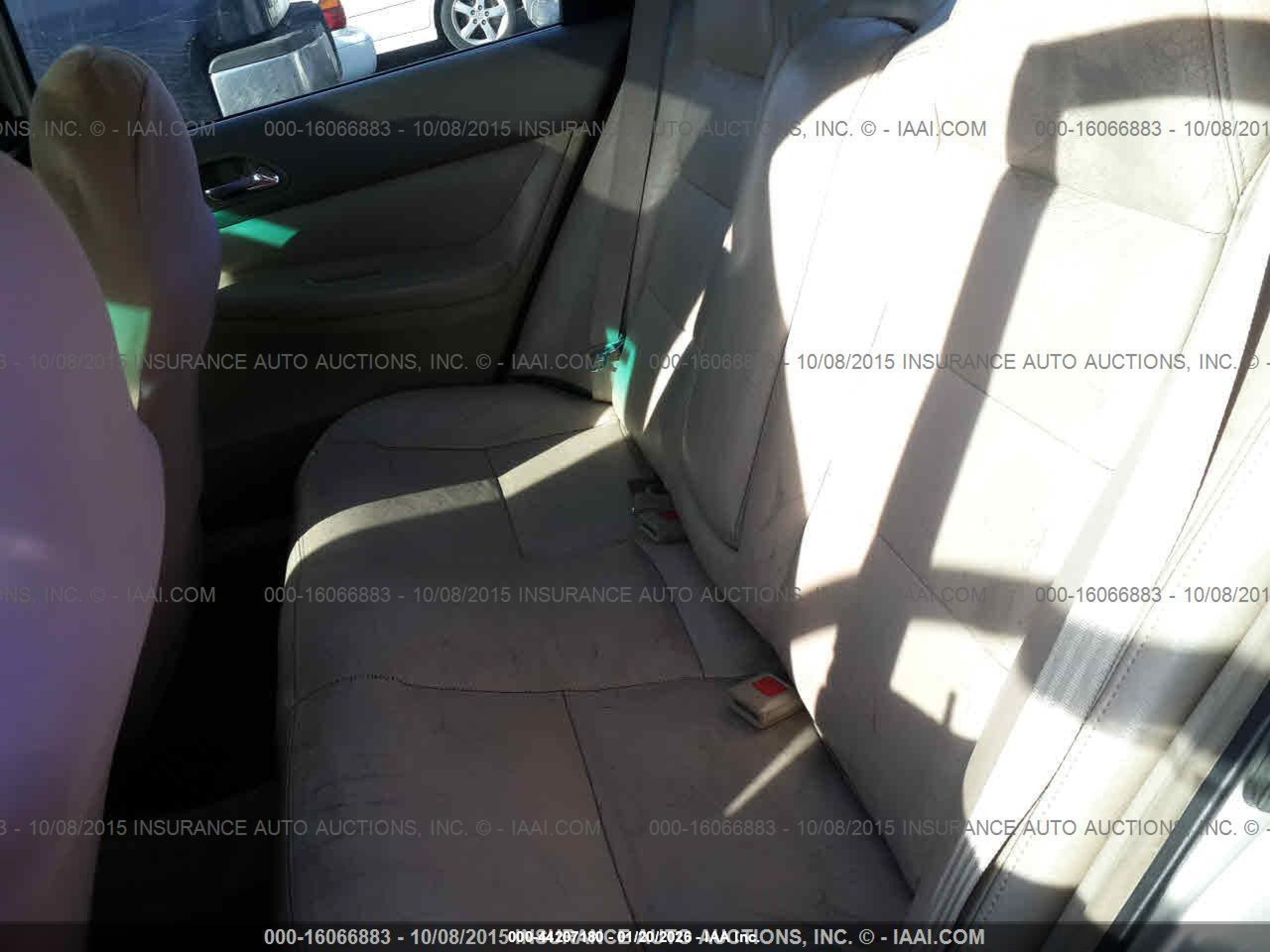 1997 Honda Accord Sdn Ex Gold vin: 1HGCE6672VA002177