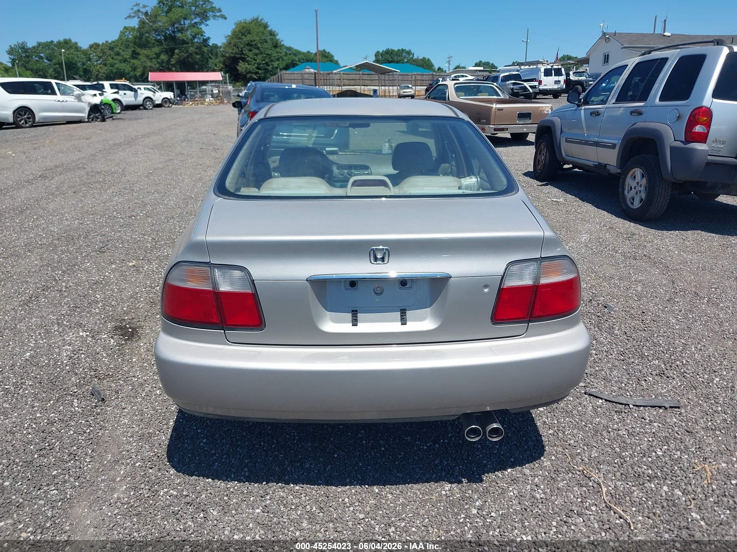 1997 Honda Accord Ex V6 Серебряный vin: 1HGCE6673VA000101