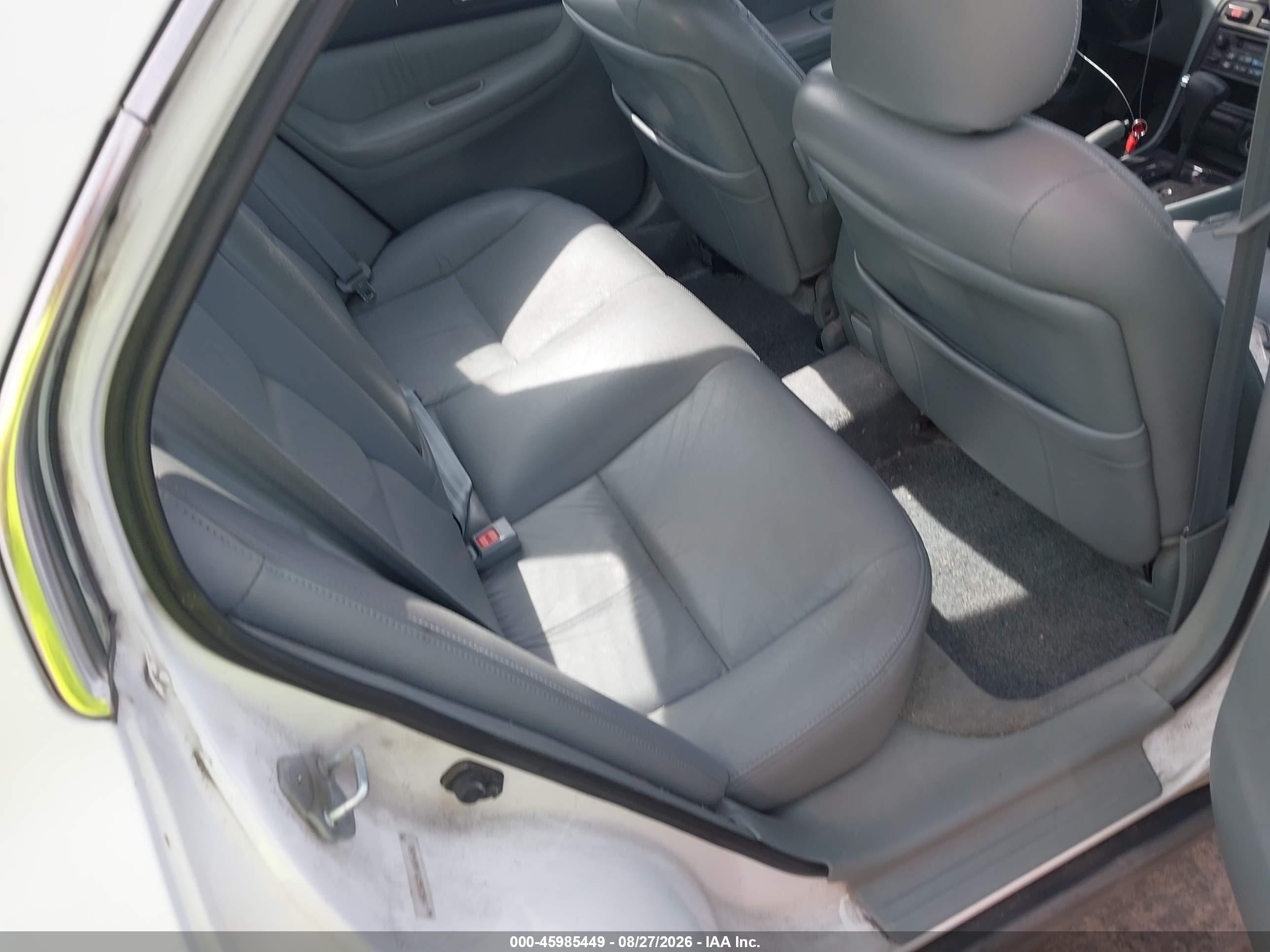 1997 Honda Accord Ex V6 White vin: 1HGCE6676VA014266