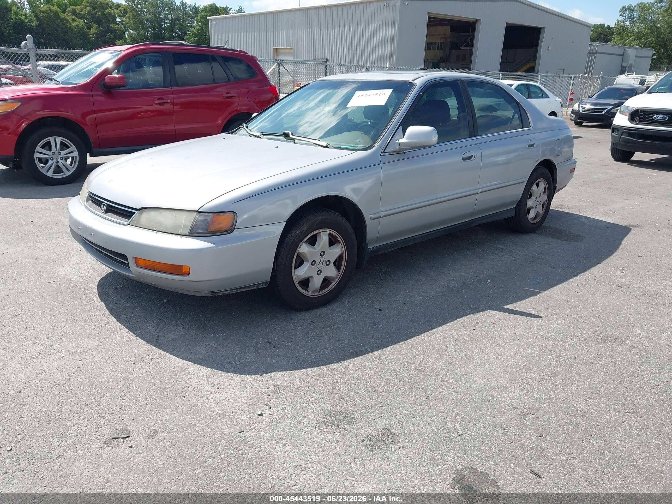 1997 Honda Accord Ex V6 Silver vin: 1HGCE6679VA009952