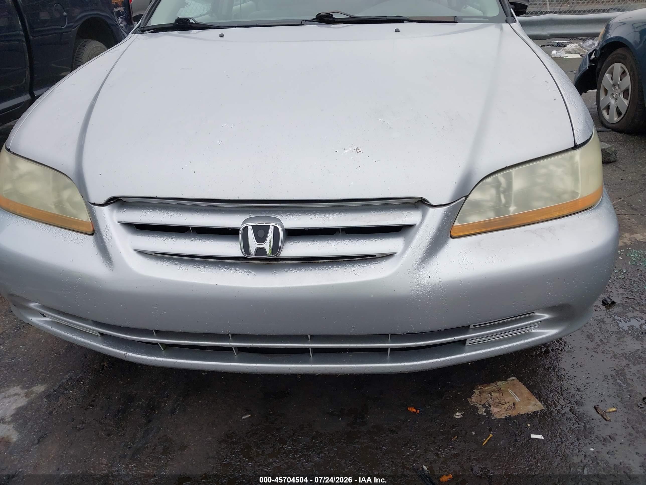 2001 Honda Accord 2.3 Dx Silver vin: 1HGCF85451A075036