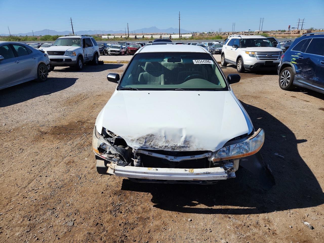 1998 Honda Accord Dx White vin: 1HGCF8641WA175432