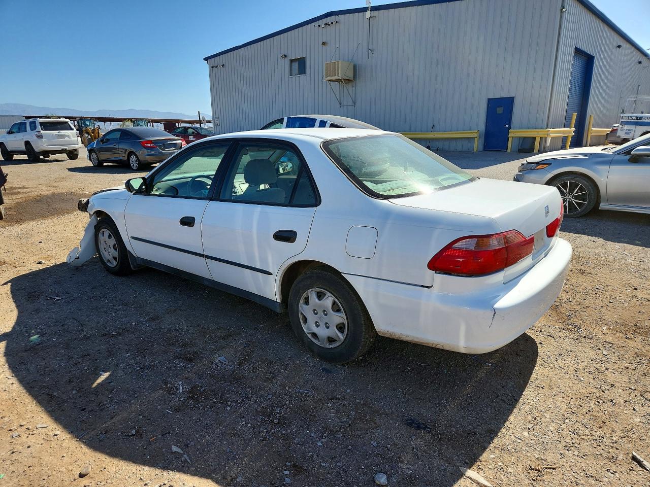 1998 Honda Accord Dx White vin: 1HGCF8641WA175432