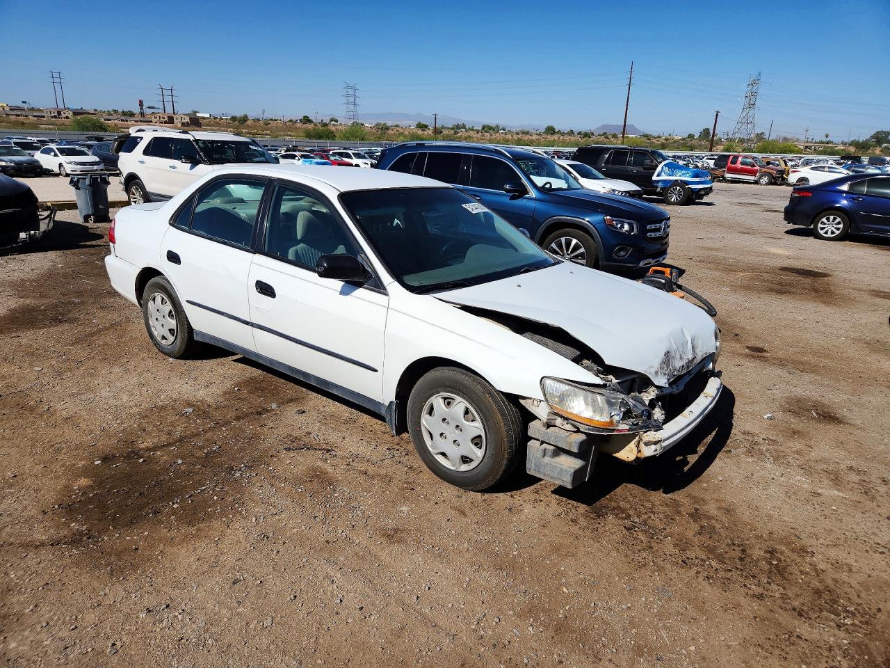 1998 Honda Accord Dx White vin: 1HGCF8641WA175432