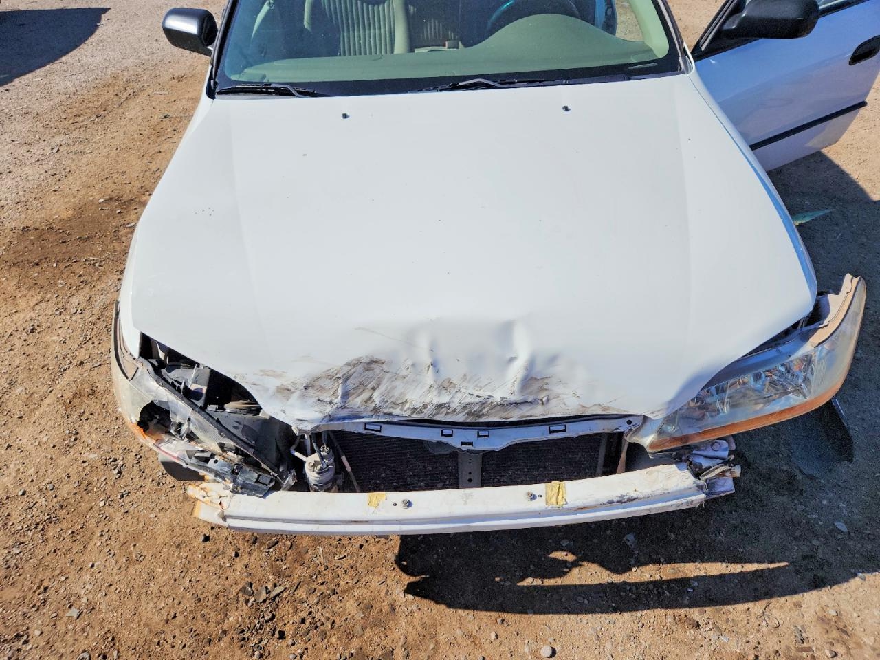 1998 Honda Accord Dx White vin: 1HGCF8641WA175432