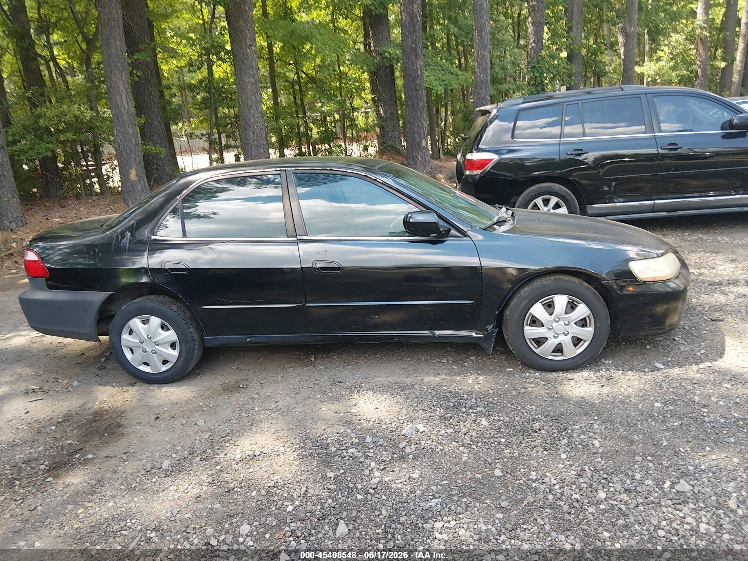 2000 Honda Accord 2.3 Dx Black vin: 1HGCF8645YA144915
