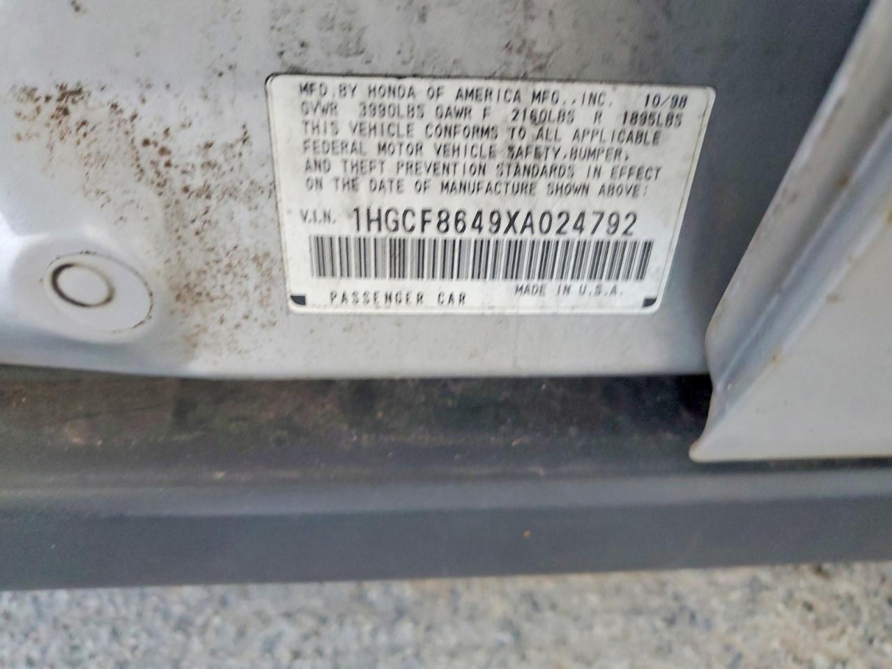 1999 Honda Accord Dx Silver vin: 1HGCF8649XA024792