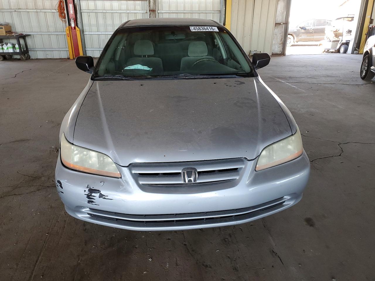 2001 Honda Accord Lx Silver vin: 1HGCF86601A031669