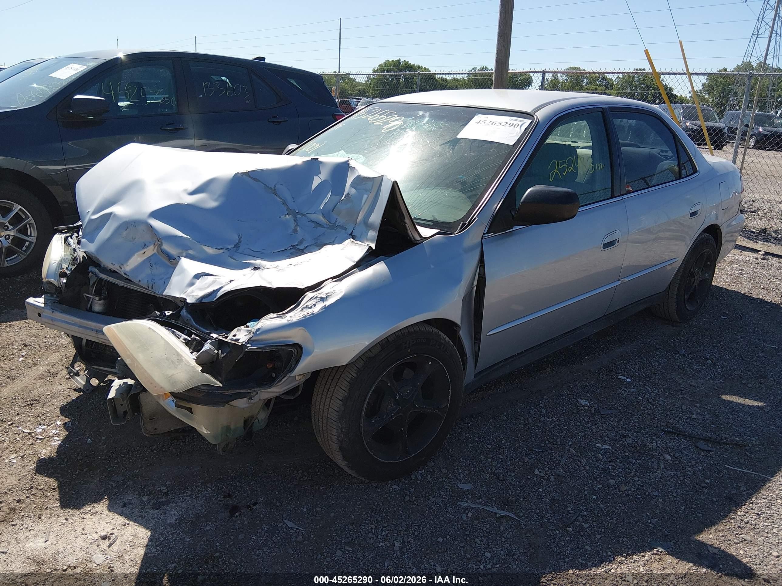 2001 Honda Accord Value Package Silver vin: 1HGCF86601A106967