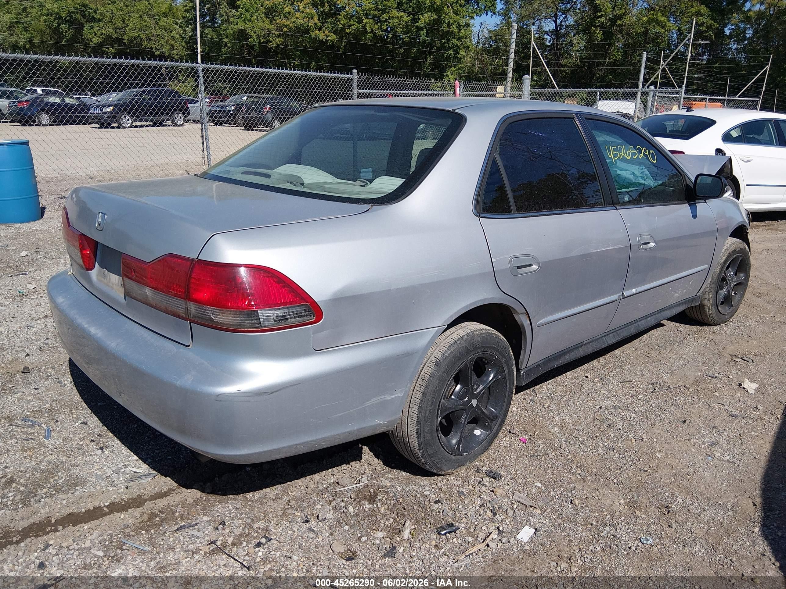 2001 Honda Accord Value Package Silver vin: 1HGCF86601A106967