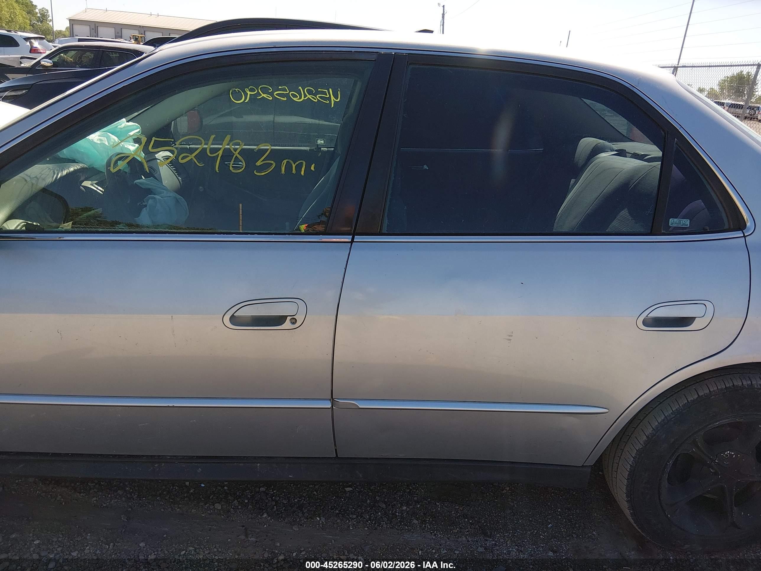 2001 Honda Accord Value Package Silver vin: 1HGCF86601A106967