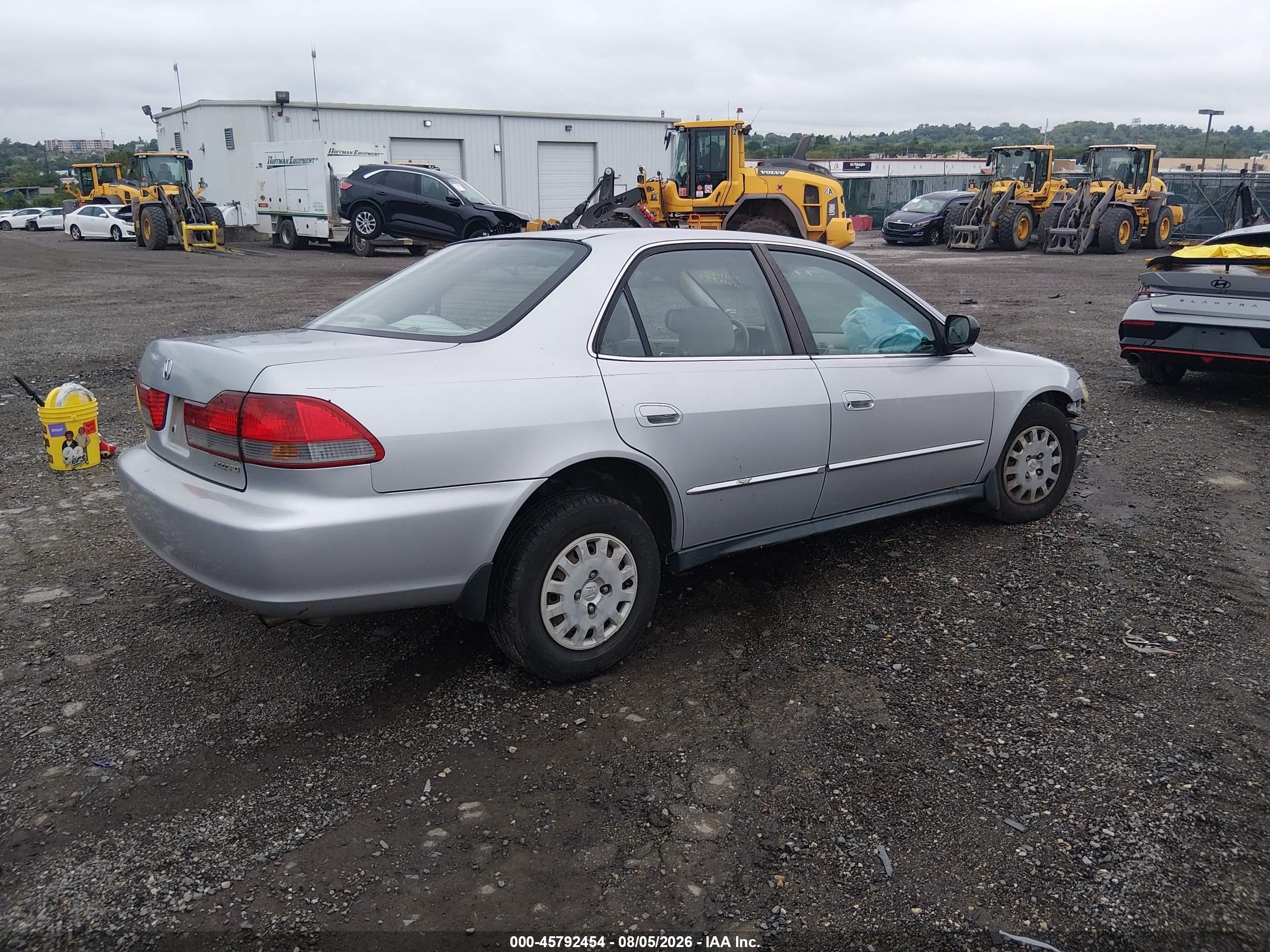 2002 Honda Accord 2.3 Vp Silver vin: 1HGCF86602A012475