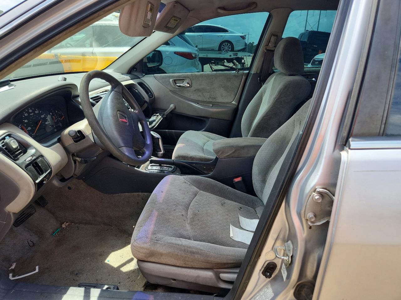 2002 Honda Accord Value Серебряный vin: 1HGCF86602A055682