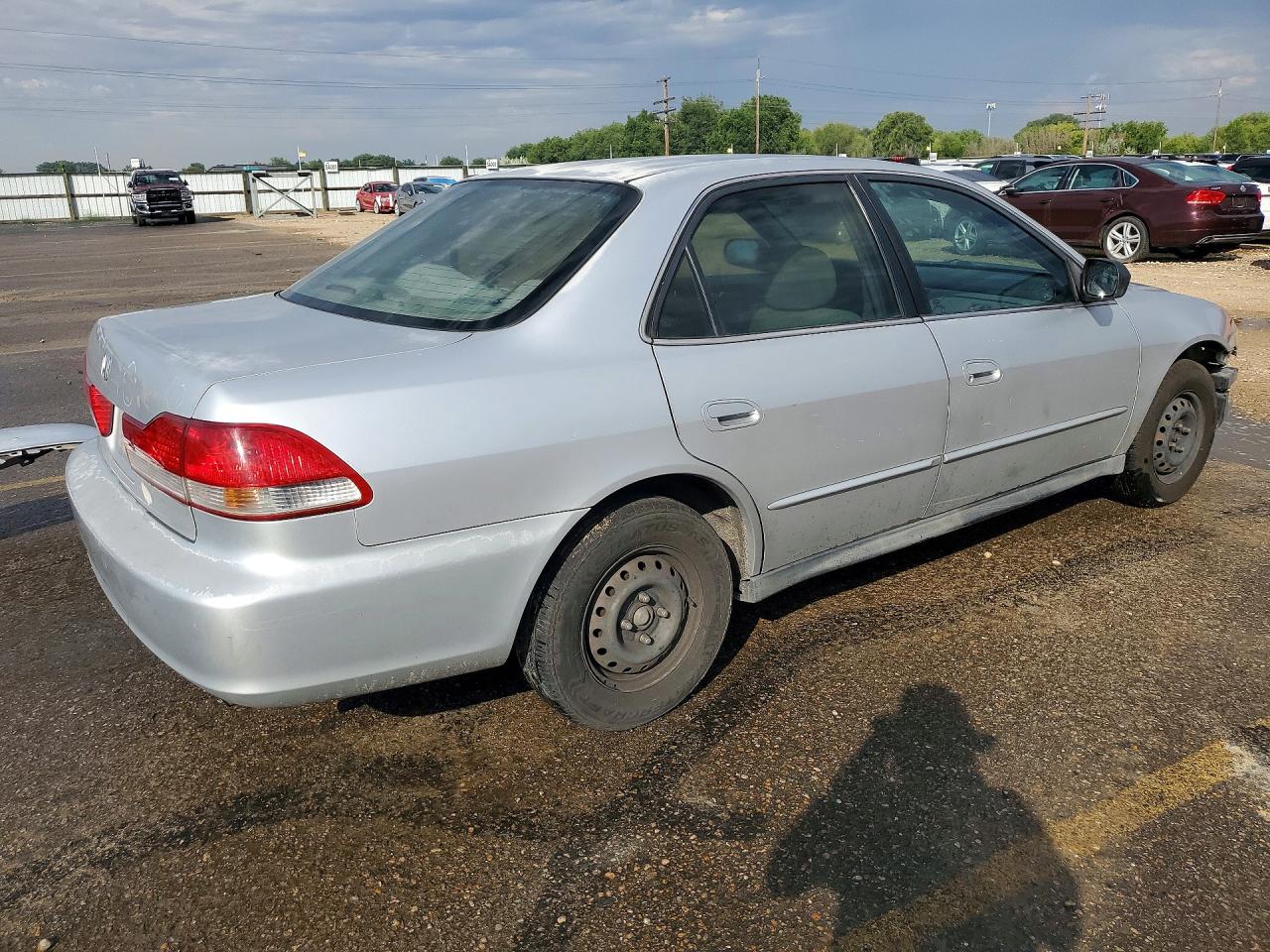 2002 Honda Accord Value Серебряный vin: 1HGCF86602A153384