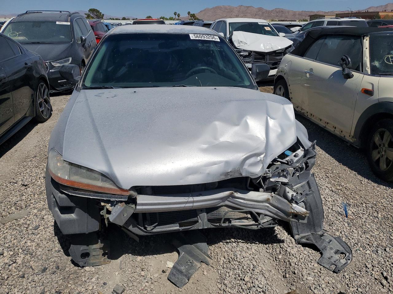2002 Honda Accord Value Silver vin: 1HGCF86632A163892