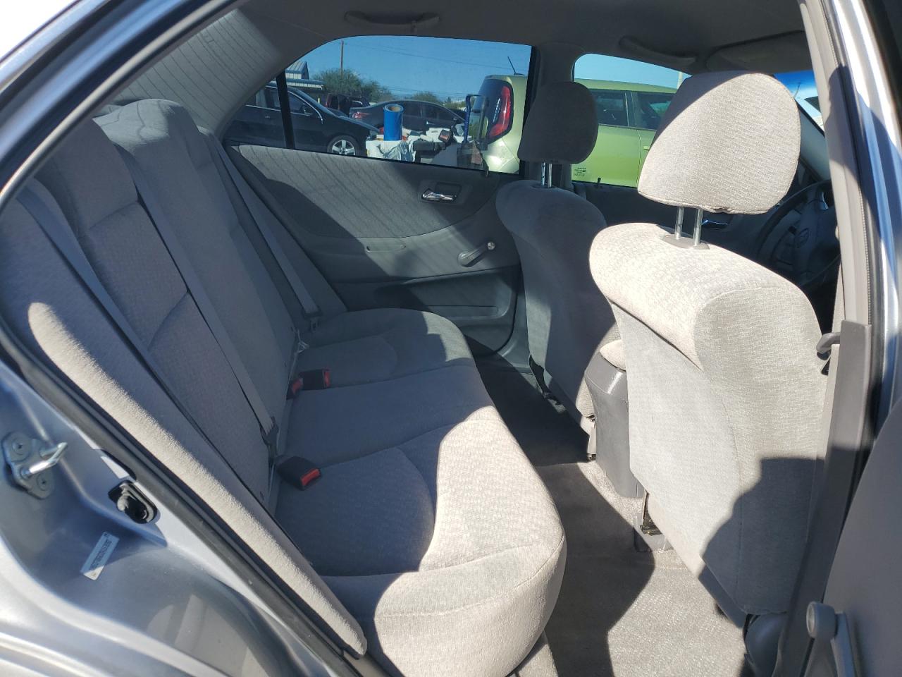 2002 Honda Accord Value Silver vin: 1HGCF86632A163892