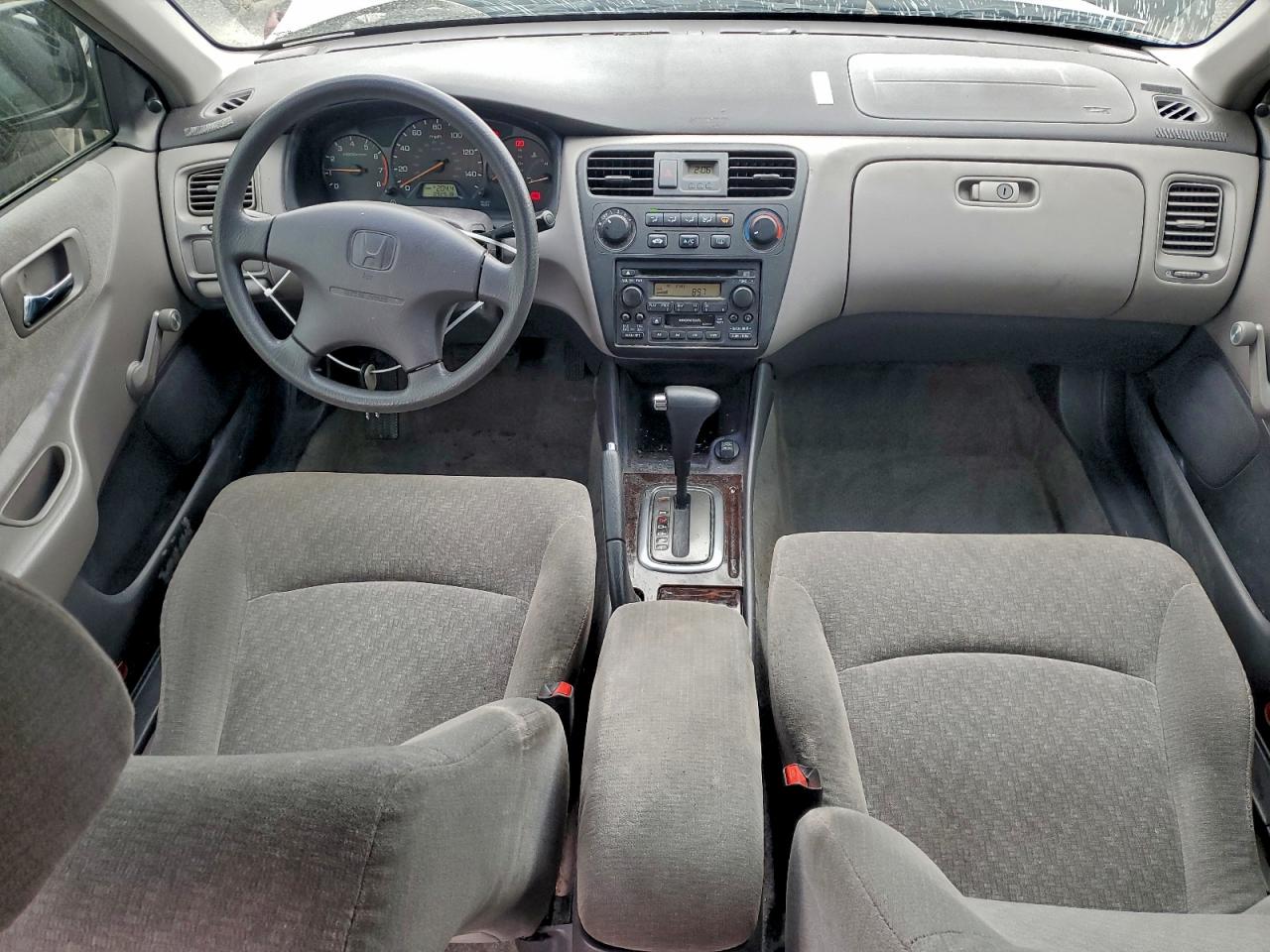 2002 Honda Accord Value Silver vin: 1HGCF86632A163892