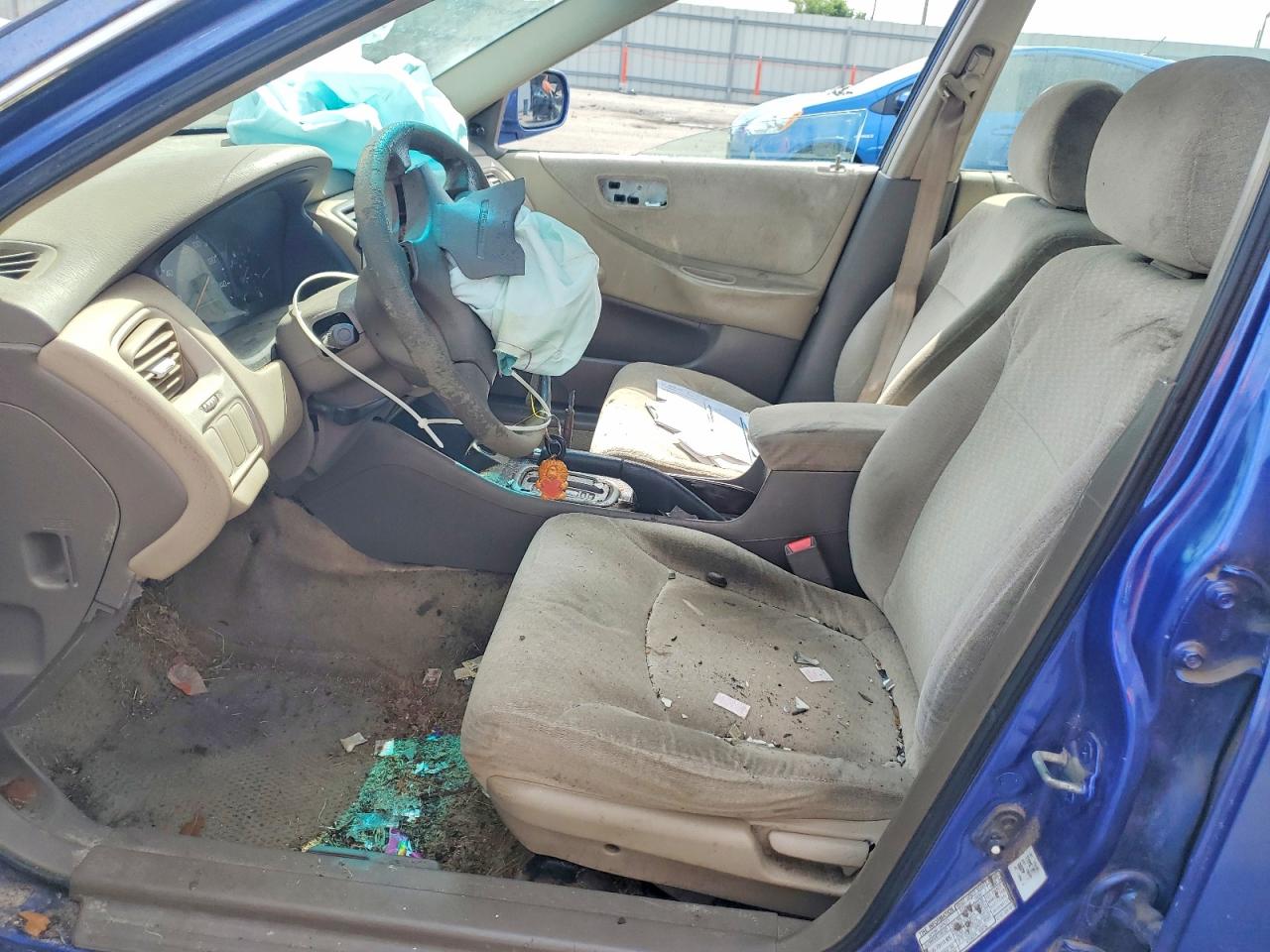 2001 Honda Accord Value Blue vin: 1HGCF86641A067431